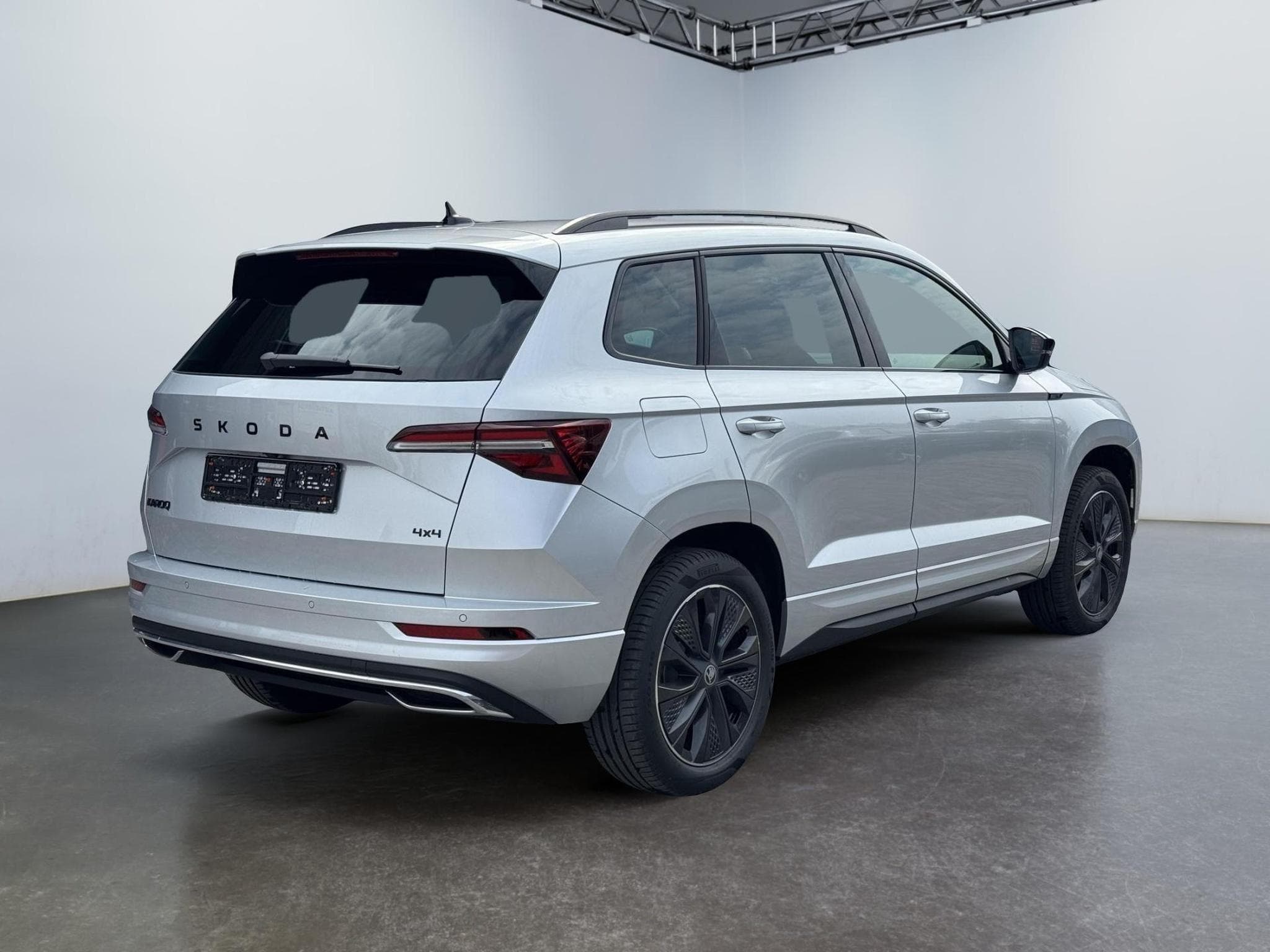 Skoda Karoq 2,0 TSI 4x4 (2026) - Photo 4