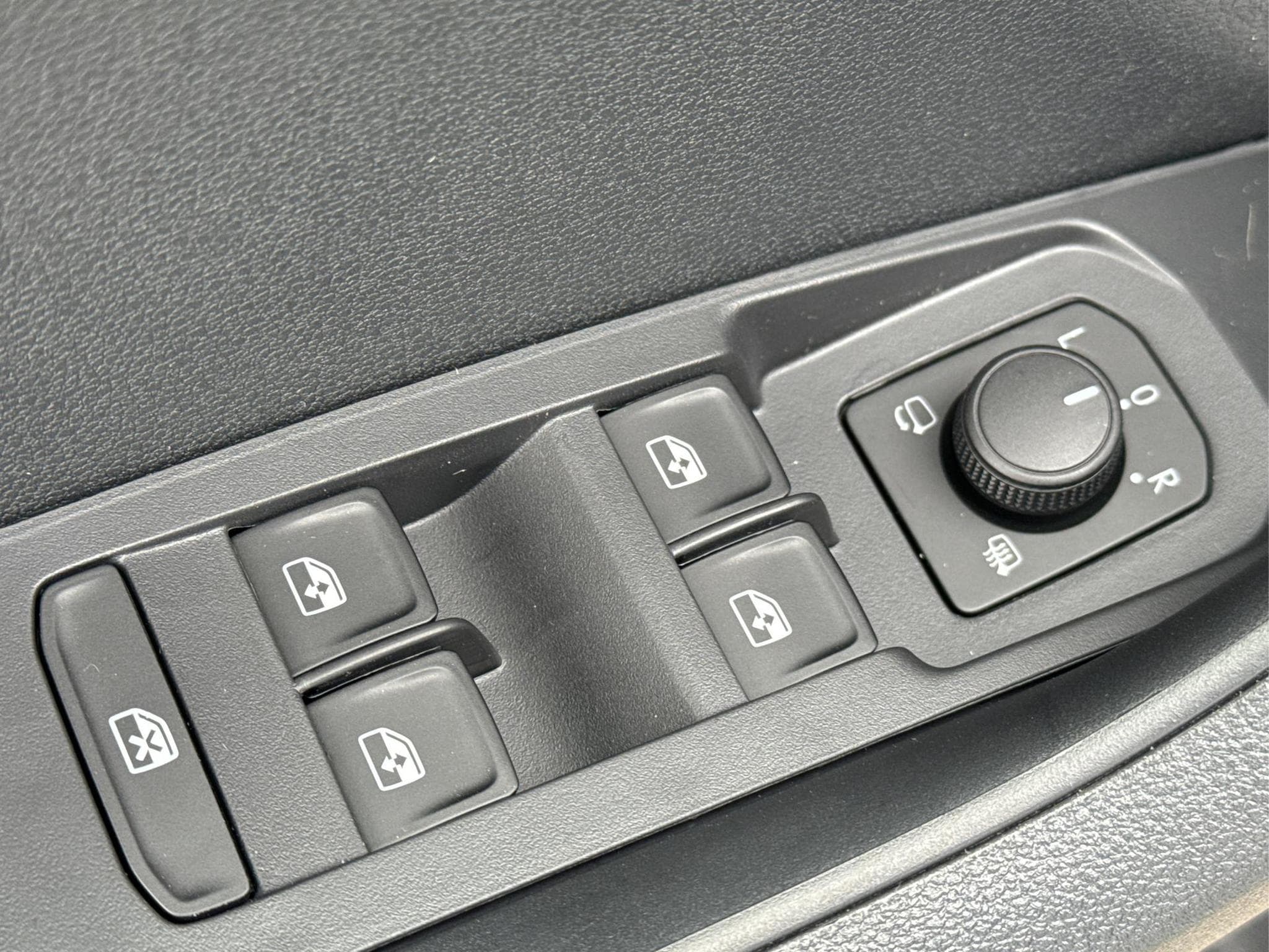 Skoda Karoq Sportline 1,5 TSI (2026) - Photo 11