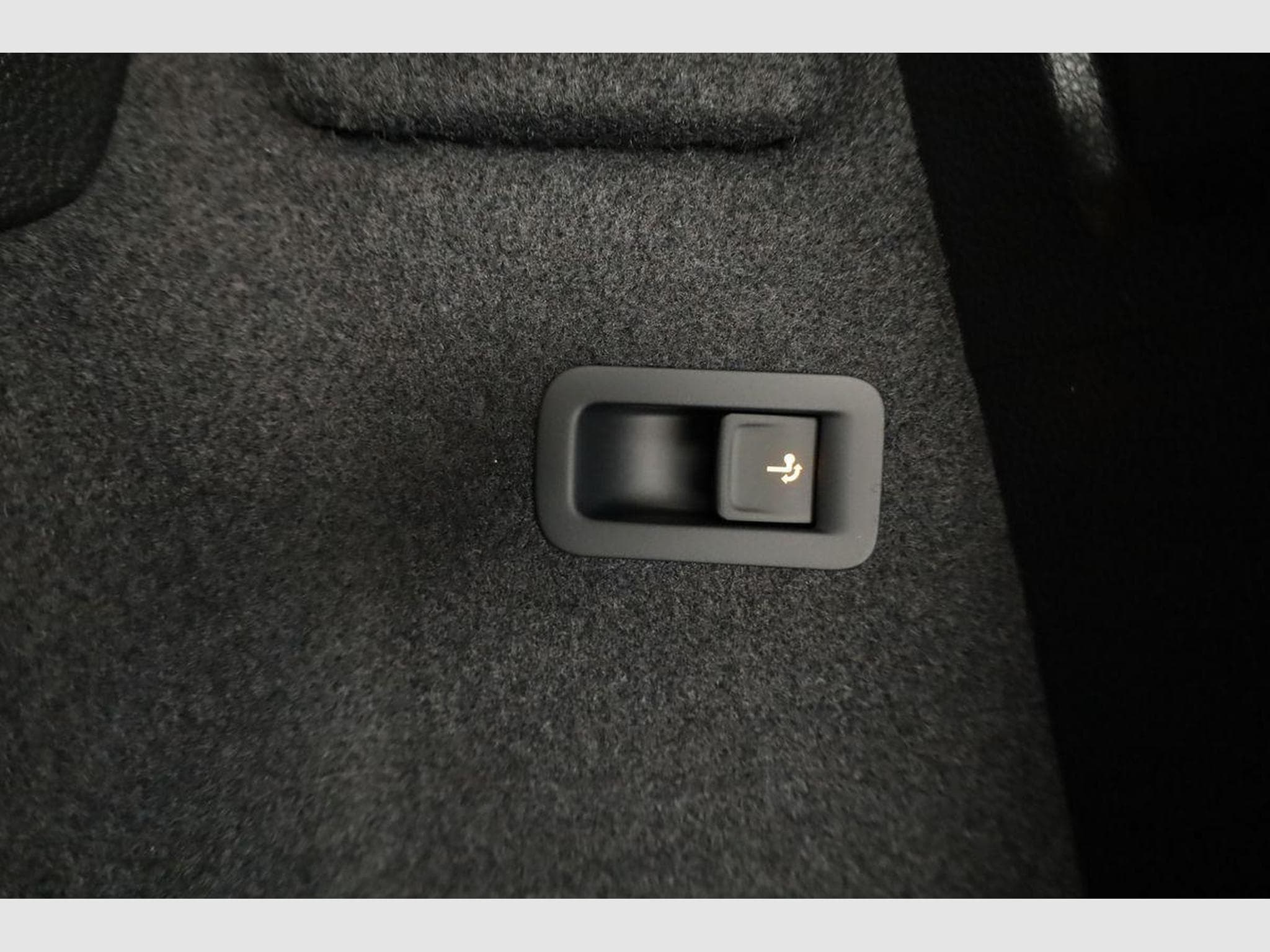 Skoda Karoq Selection (2026) - Photo 14