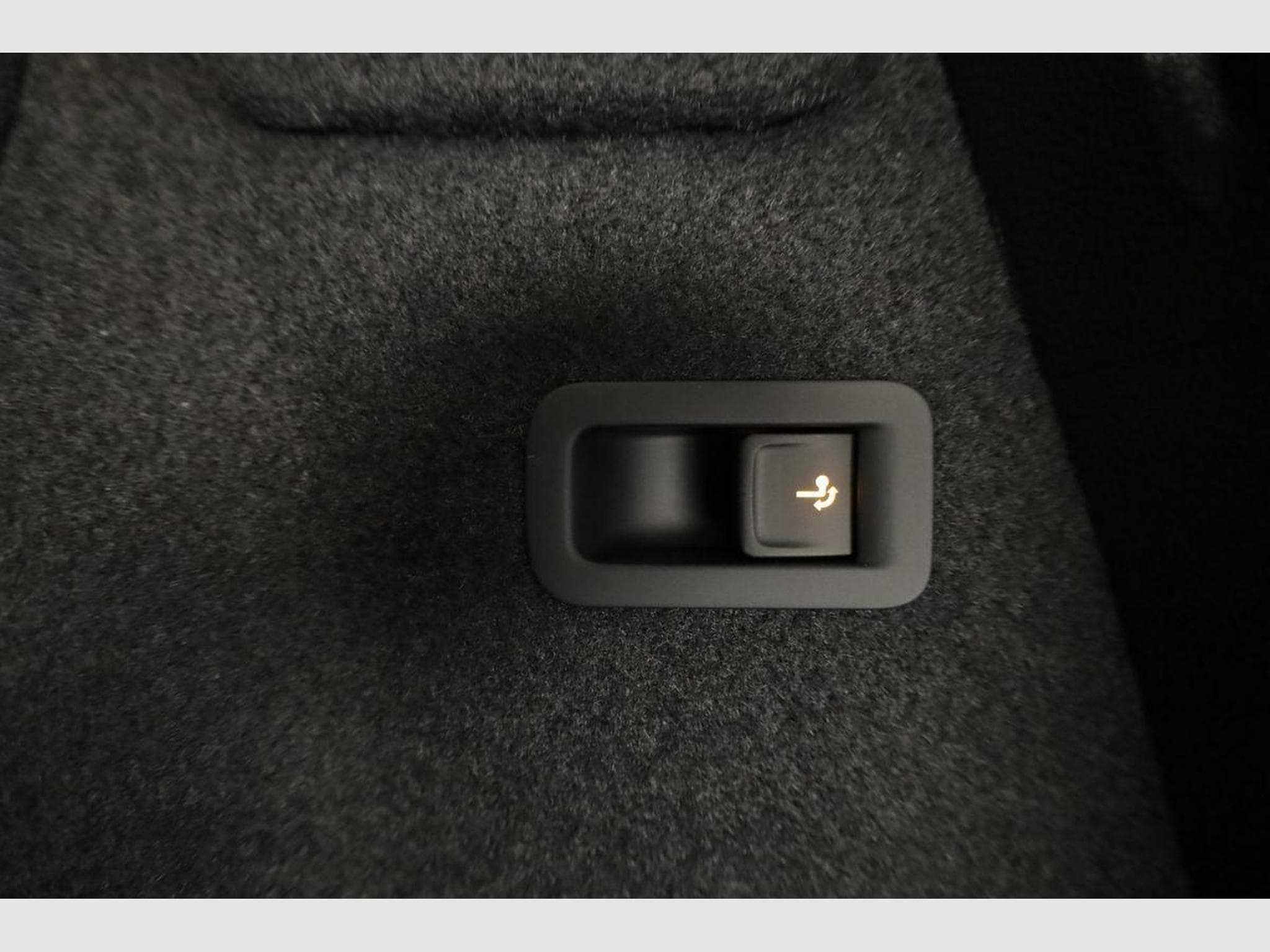 Skoda Karoq Selection 4x4 (2026) - Photo 13