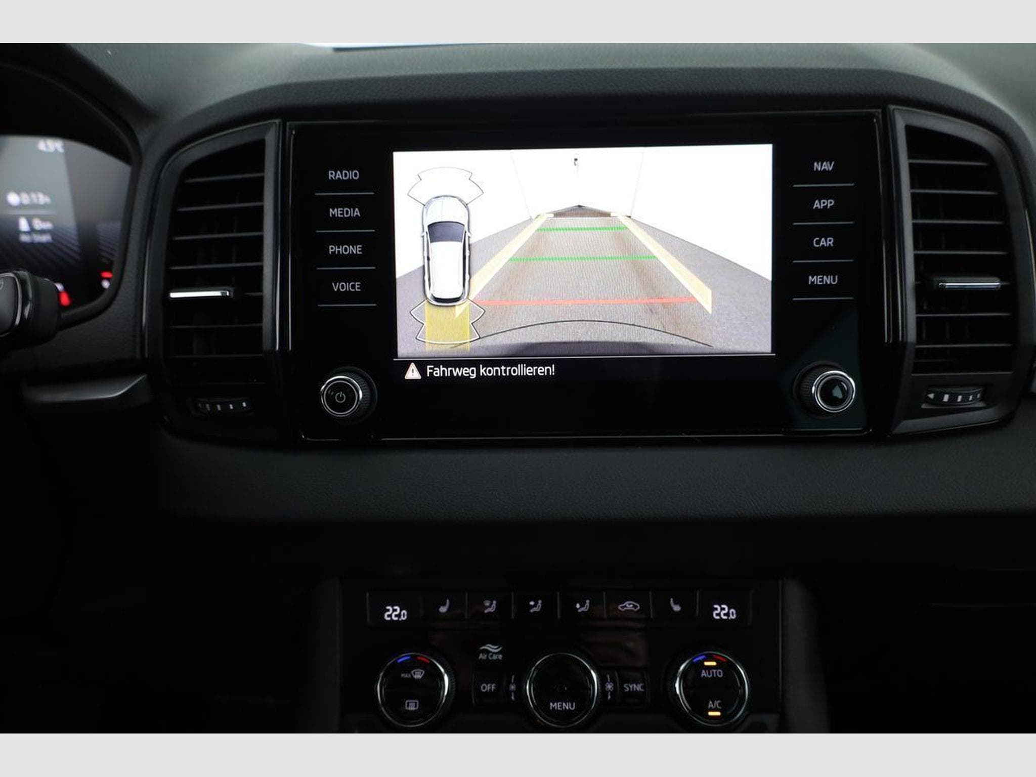 Skoda Karoq Selection 4x4 (2026) - Photo 6