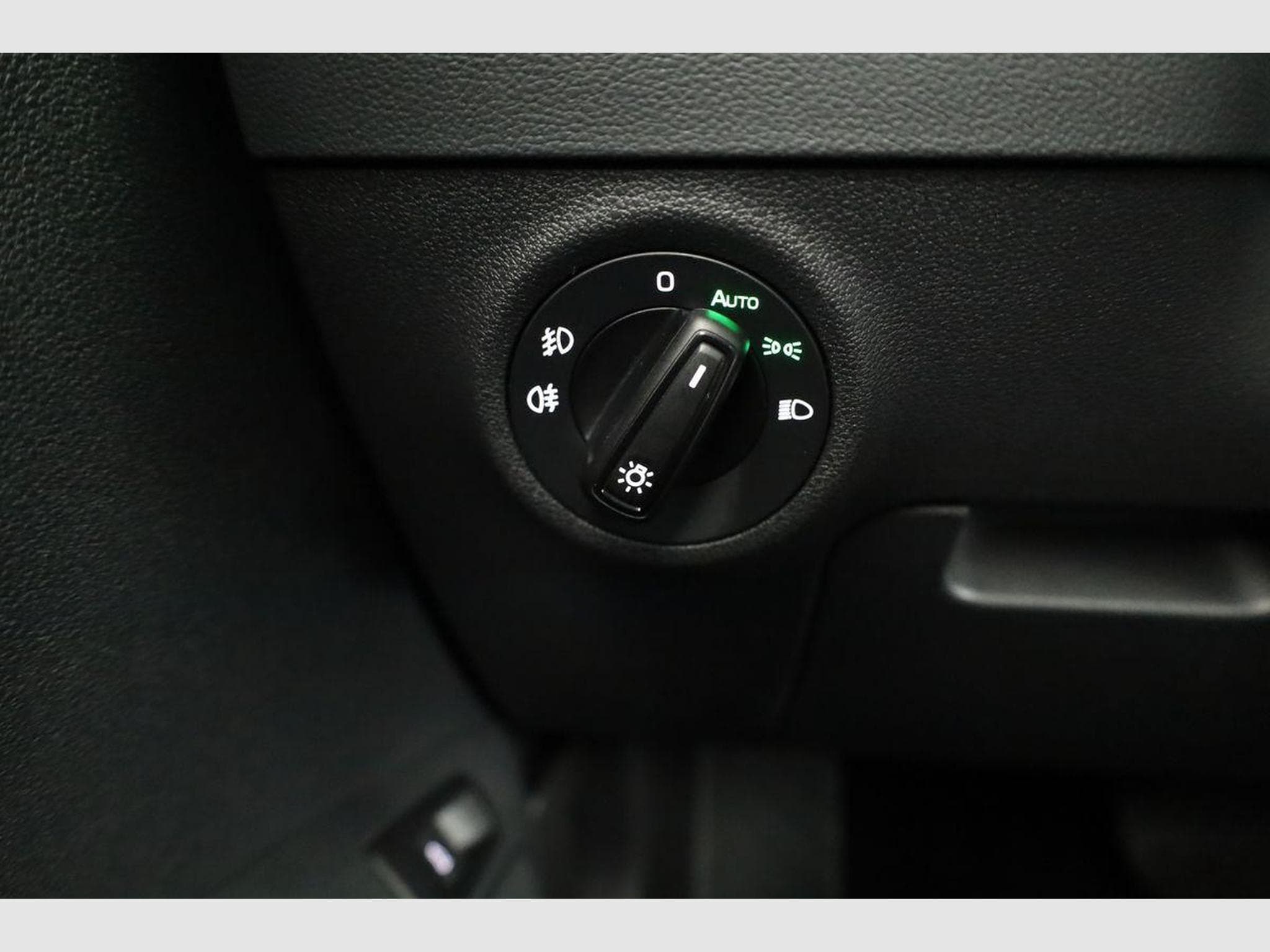 Skoda Karoq Selection 4x4 (2026) - Photo 8