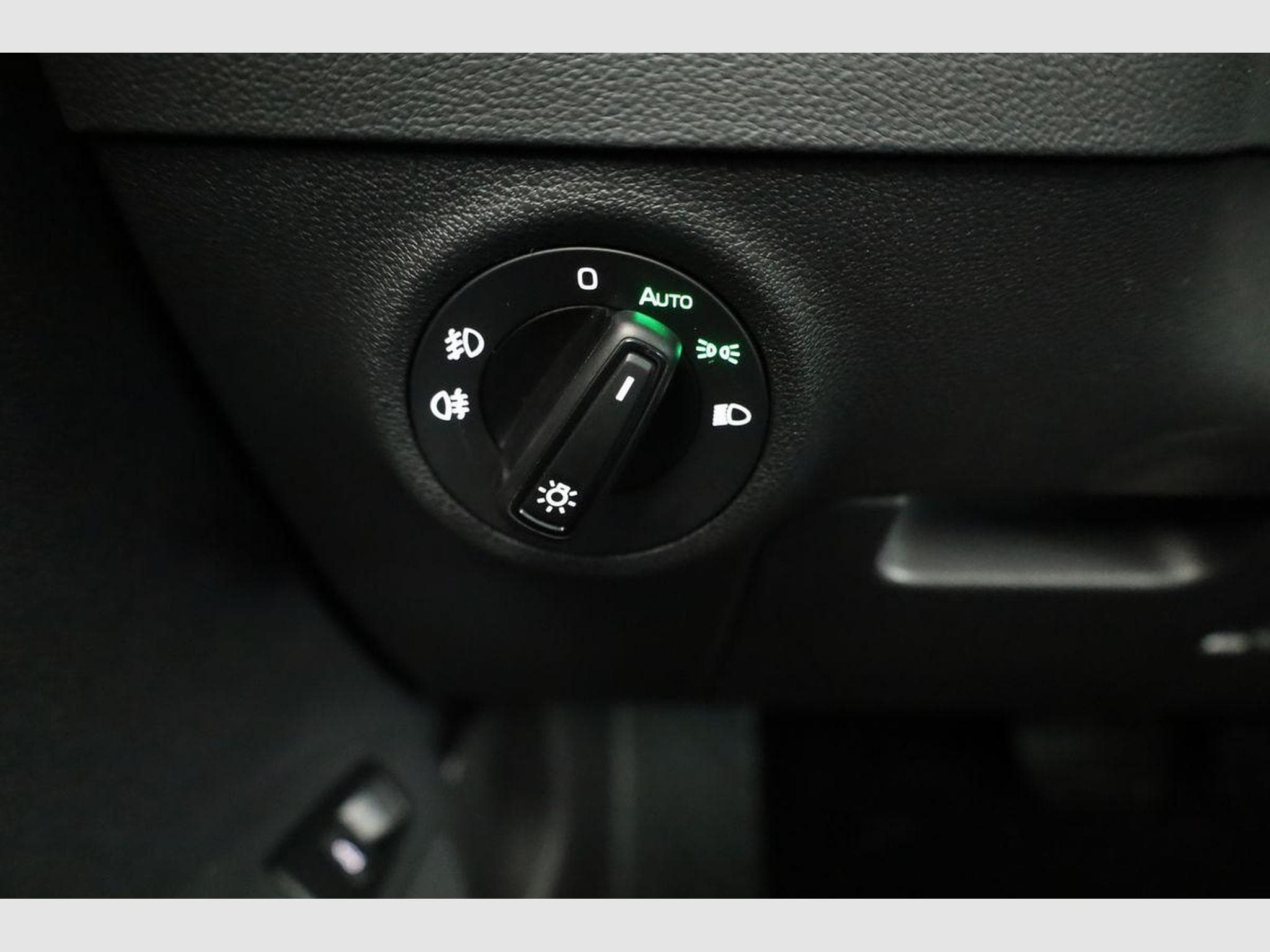 Skoda Karoq Selection 4x4 (2026) - Photo 8