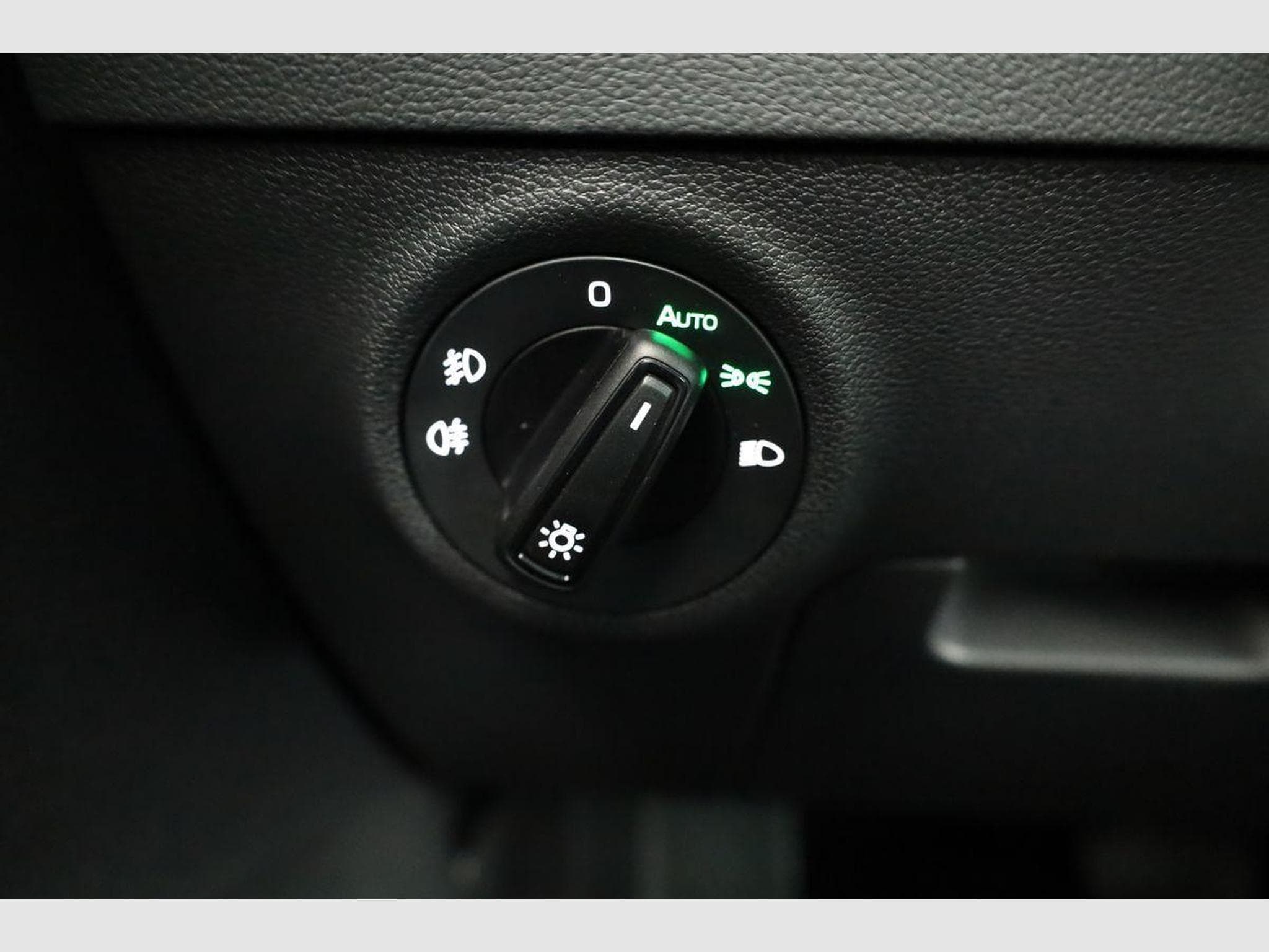 Skoda Karoq Selection 4x4 (2026) - Photo 8