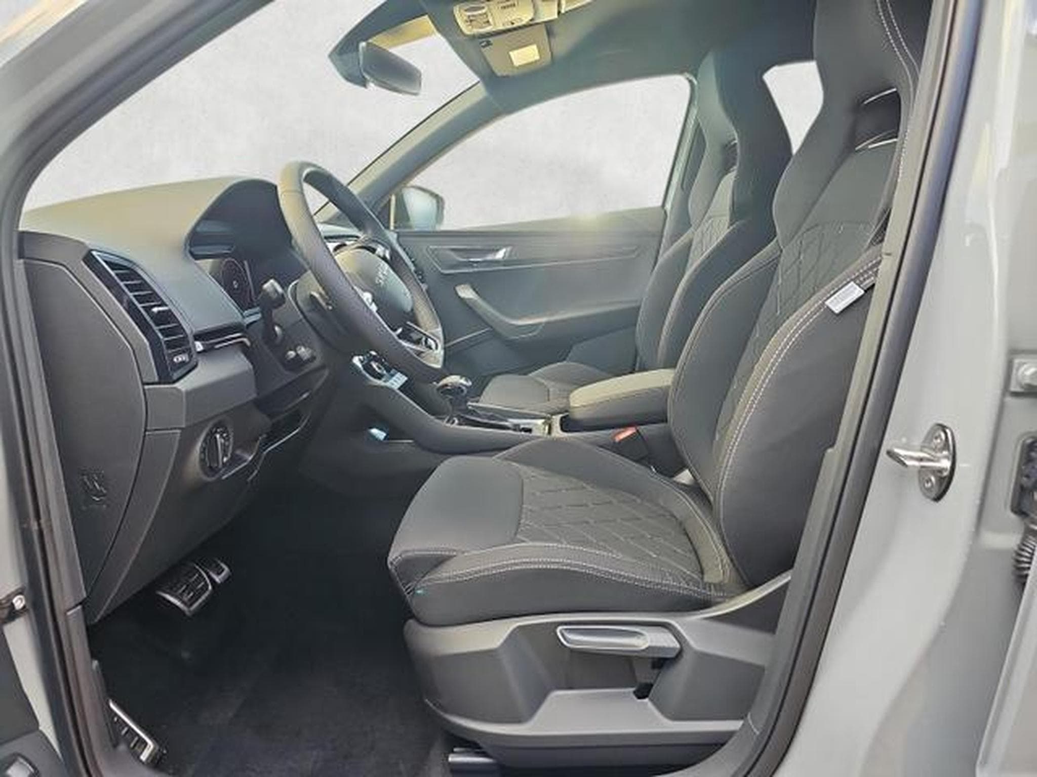 Skoda Karoq Sportline (2026) - Photo 9