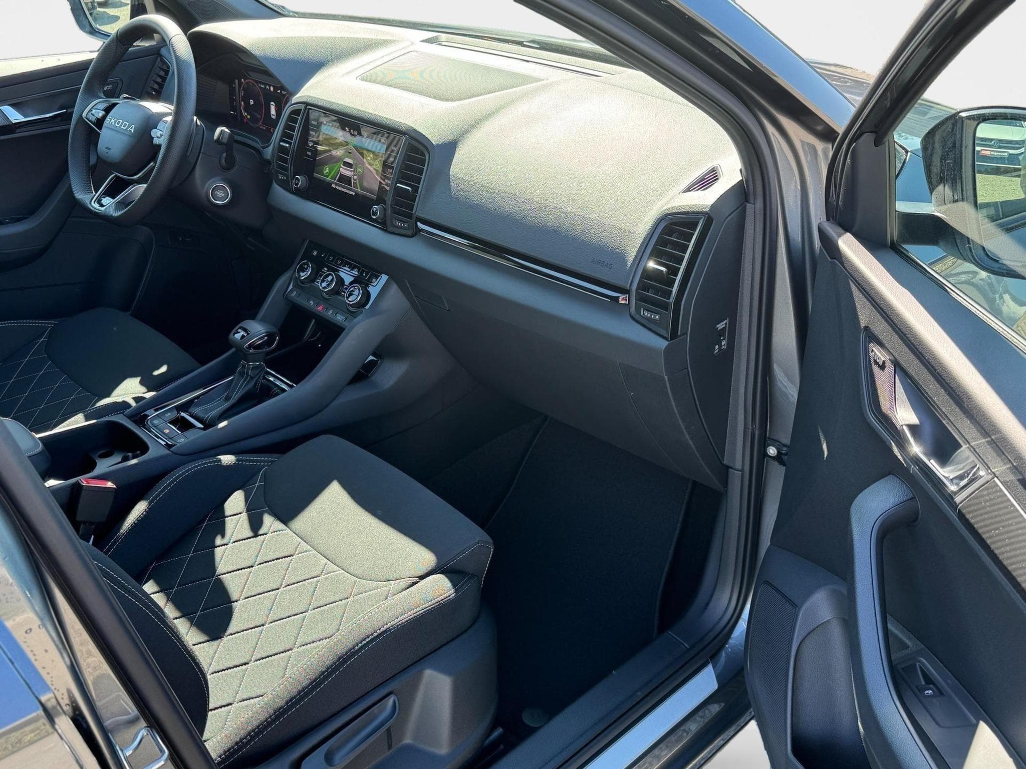 Skoda Karoq Sportline (2026) - Photo 8