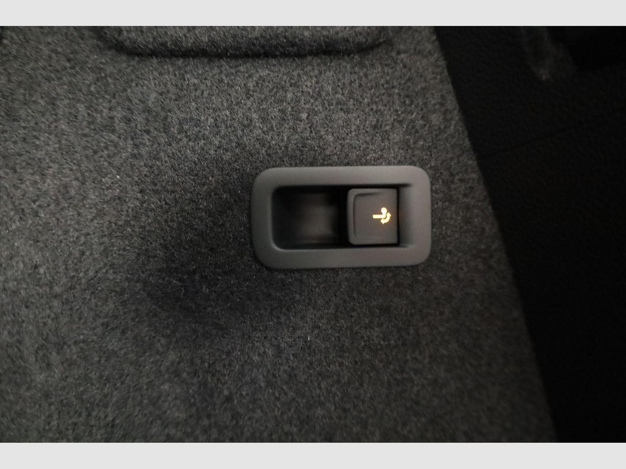 Skoda Karoq Sportline 4x4 (2026) - Photo 14