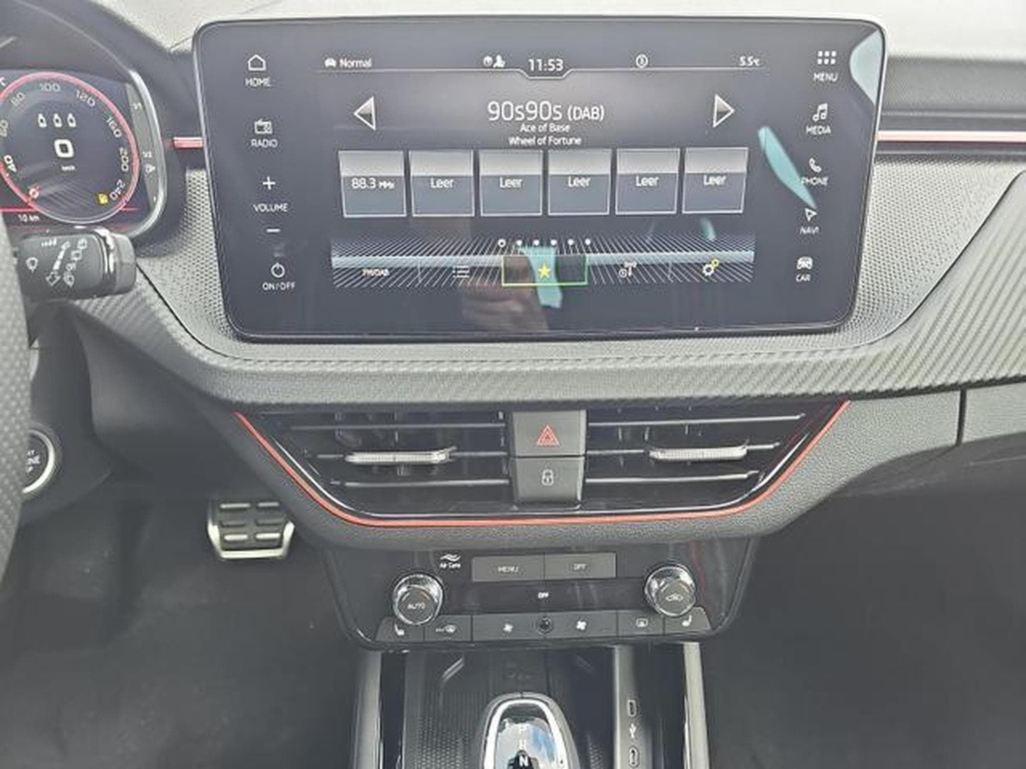 Skoda Kamiq Monte Carlo (2026) - Photo 12