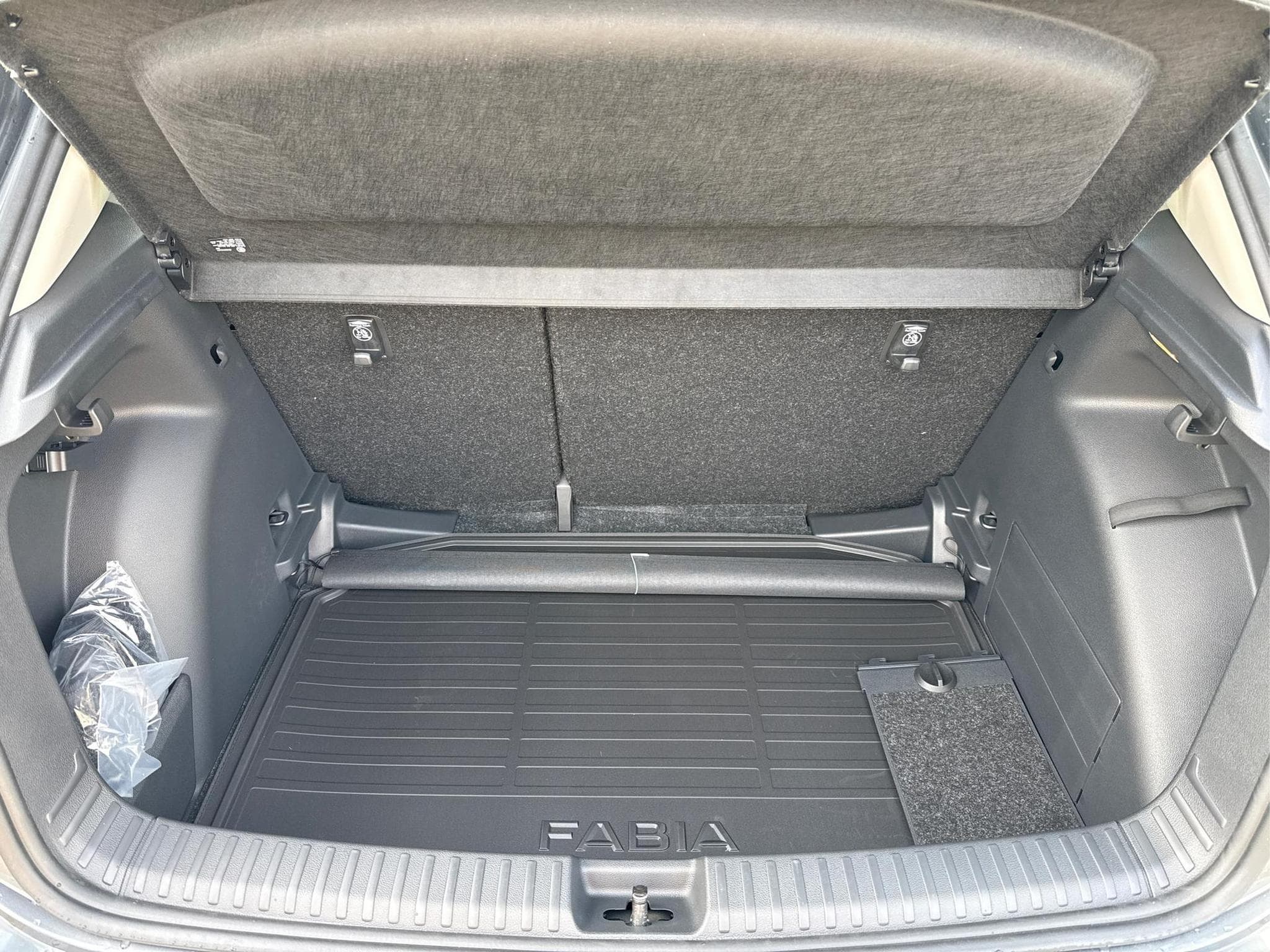 Skoda Fabia Sondermodell 130 Jahre (2026) - Foto 10