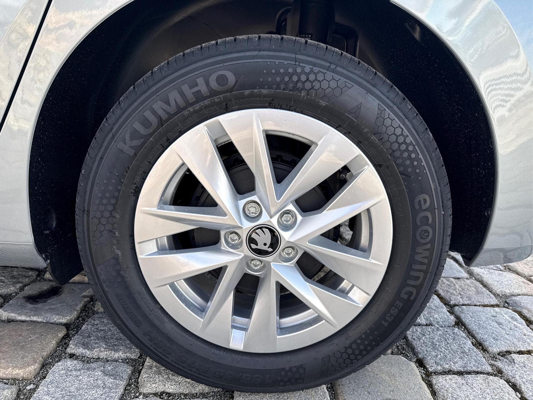 Skoda Fabia Selection PLUS 1.0 (2026) - Photo 11