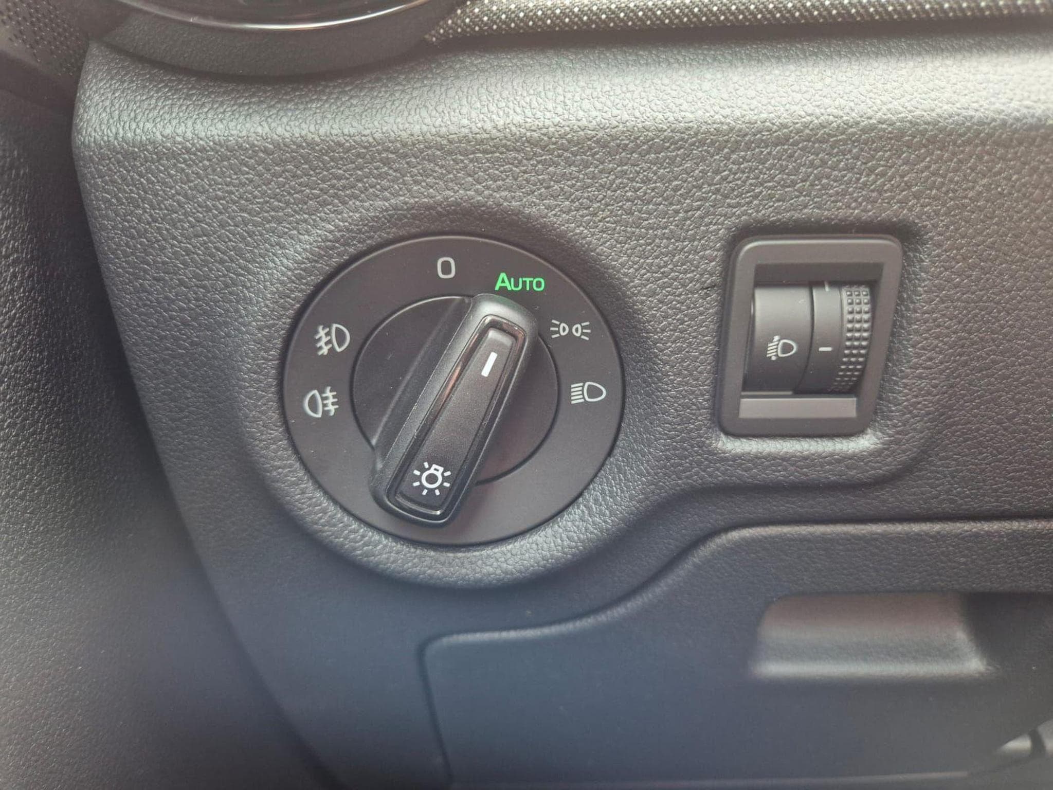 Skoda Fabia 1.0 TSI 95PS (2026) - Photo 14