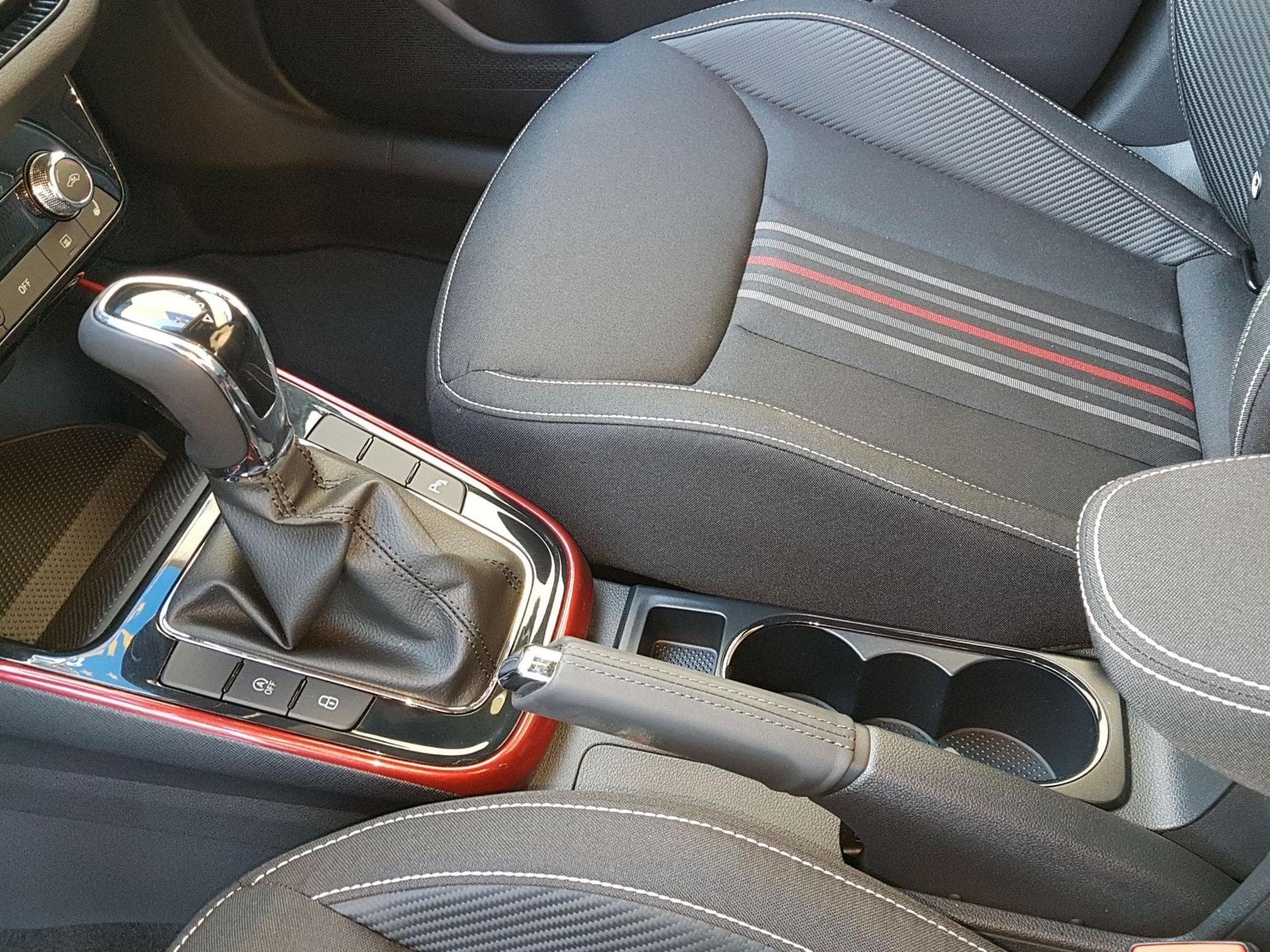 Skoda Fabia Monte Carlo (2026) - Foto 17