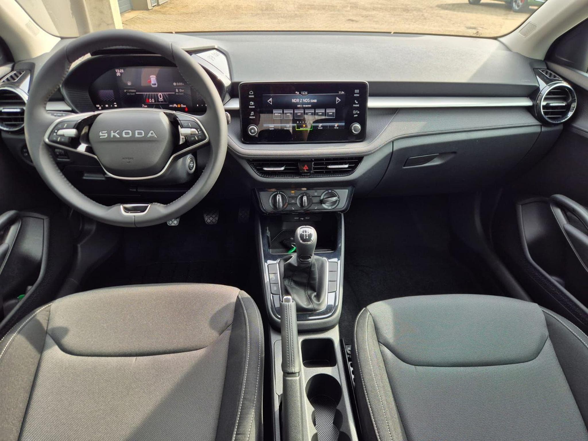 Skoda Fabia 1.0 TSI 95PS (2026) - Foto 10