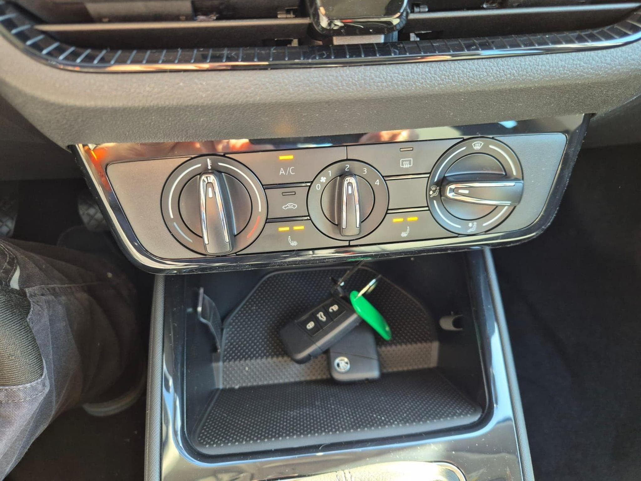 Skoda Fabia 1.0 TSI 95PS (2026) - Foto 21