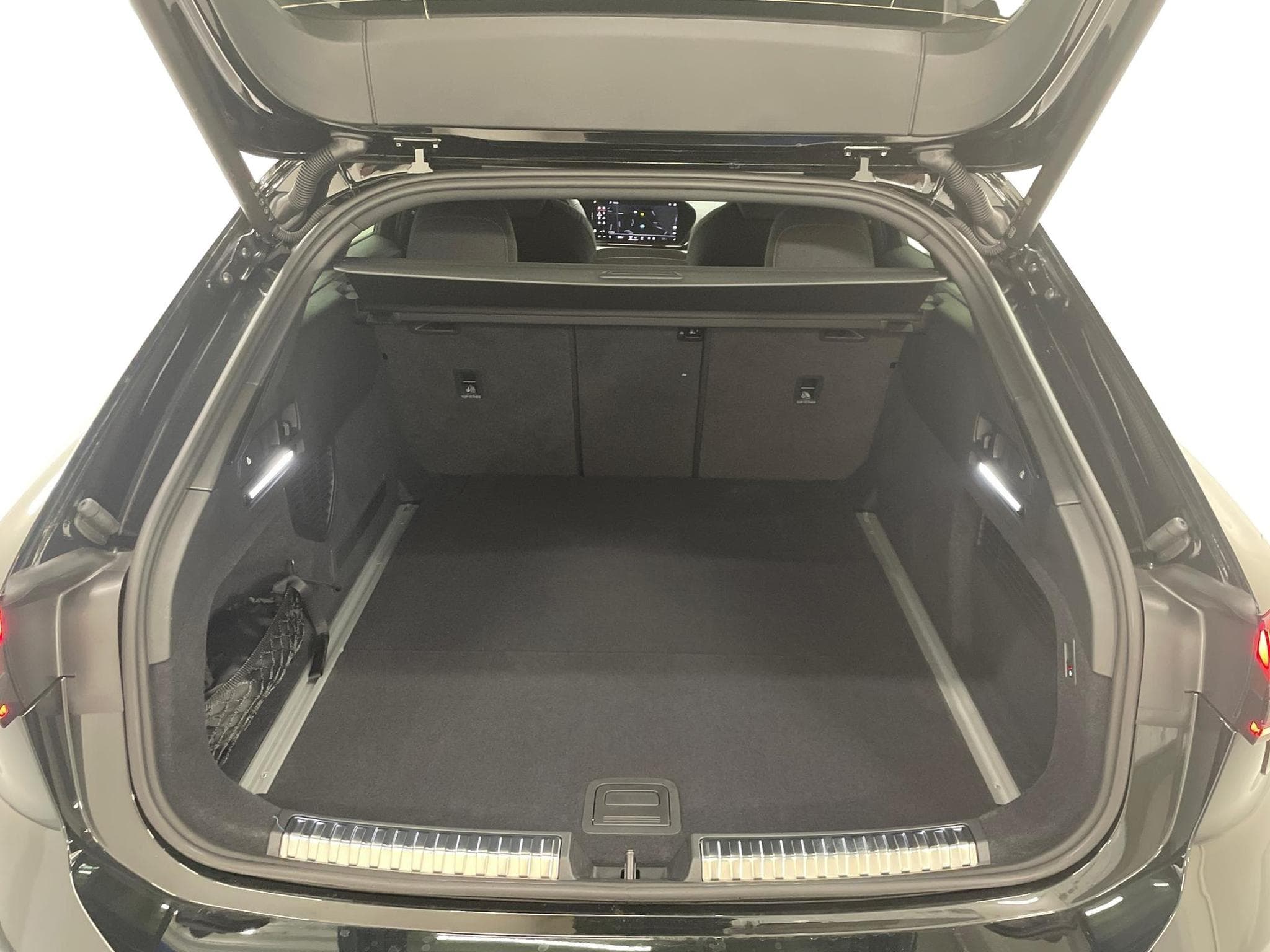 Audi A6 Avant S-Line 2.0 (2025) - Foto 9