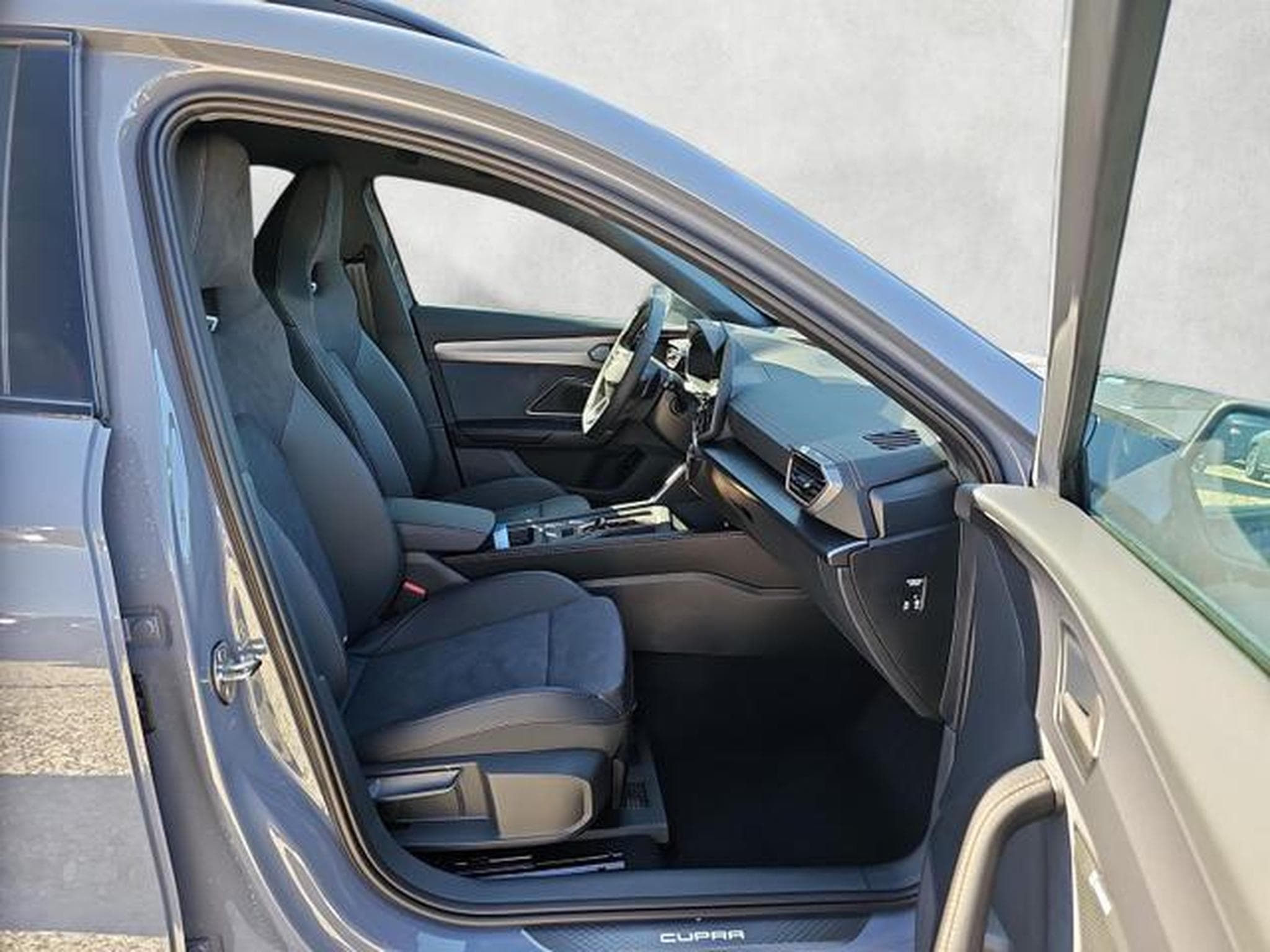 Cupra Formentor VZ 2.0 TSI 245 kW 4Drive (2025) - Foto 8