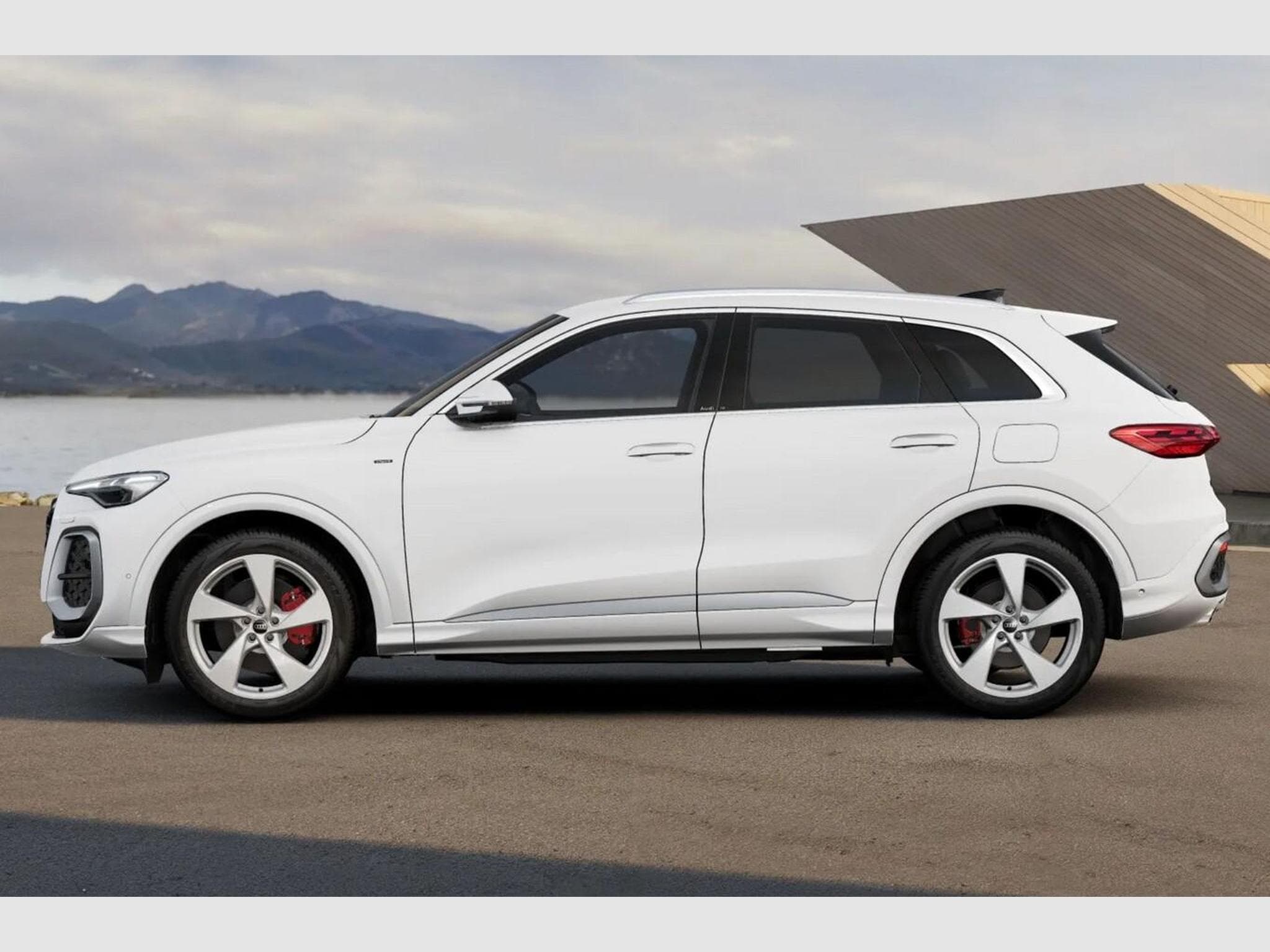 Audi Q5 S line (2026) - Foto 2