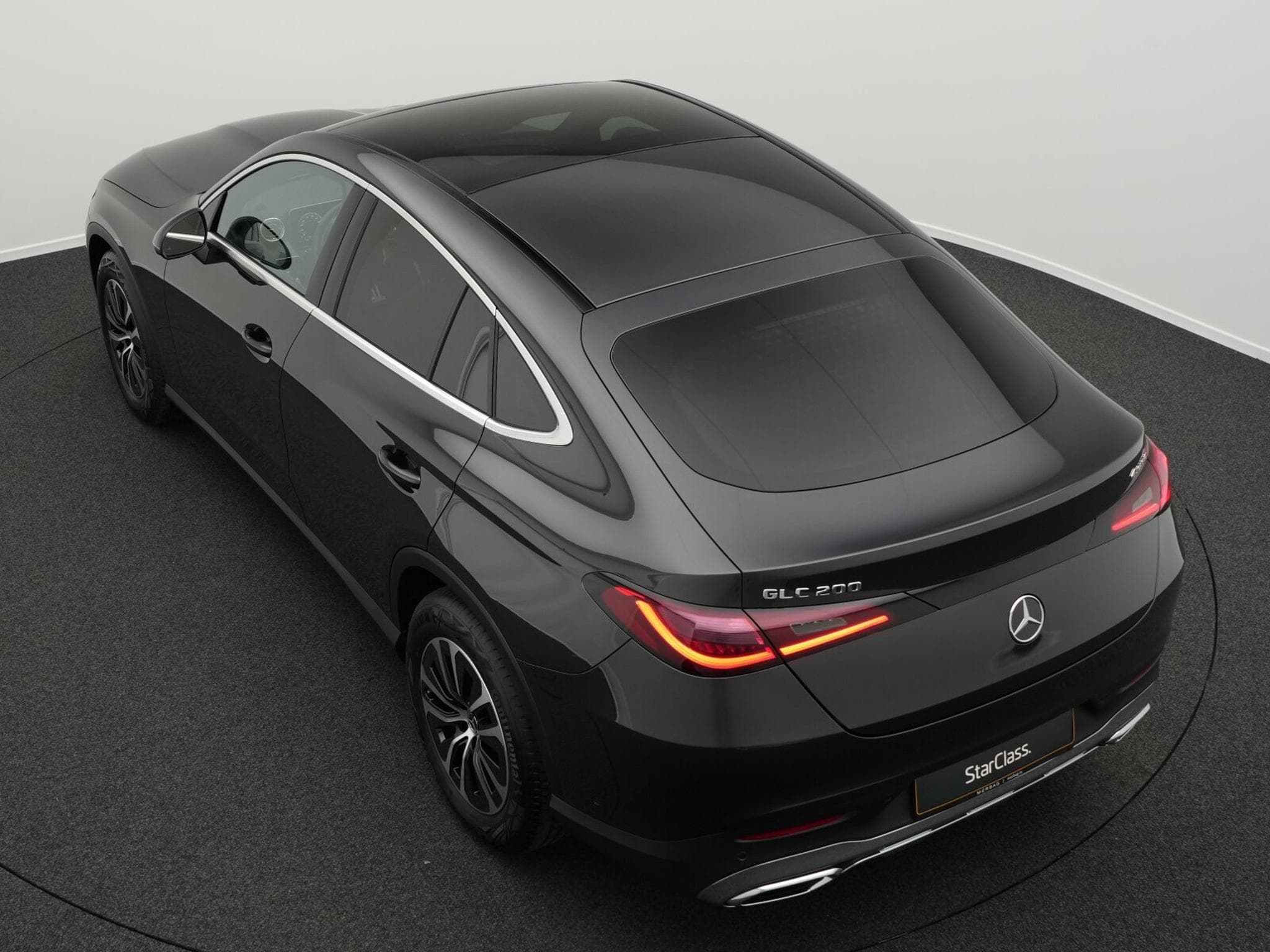 Mercedes GLC 200 4MATIC Coupé LED+Pano+AHK+360°+Memo (2024) - Photo 11