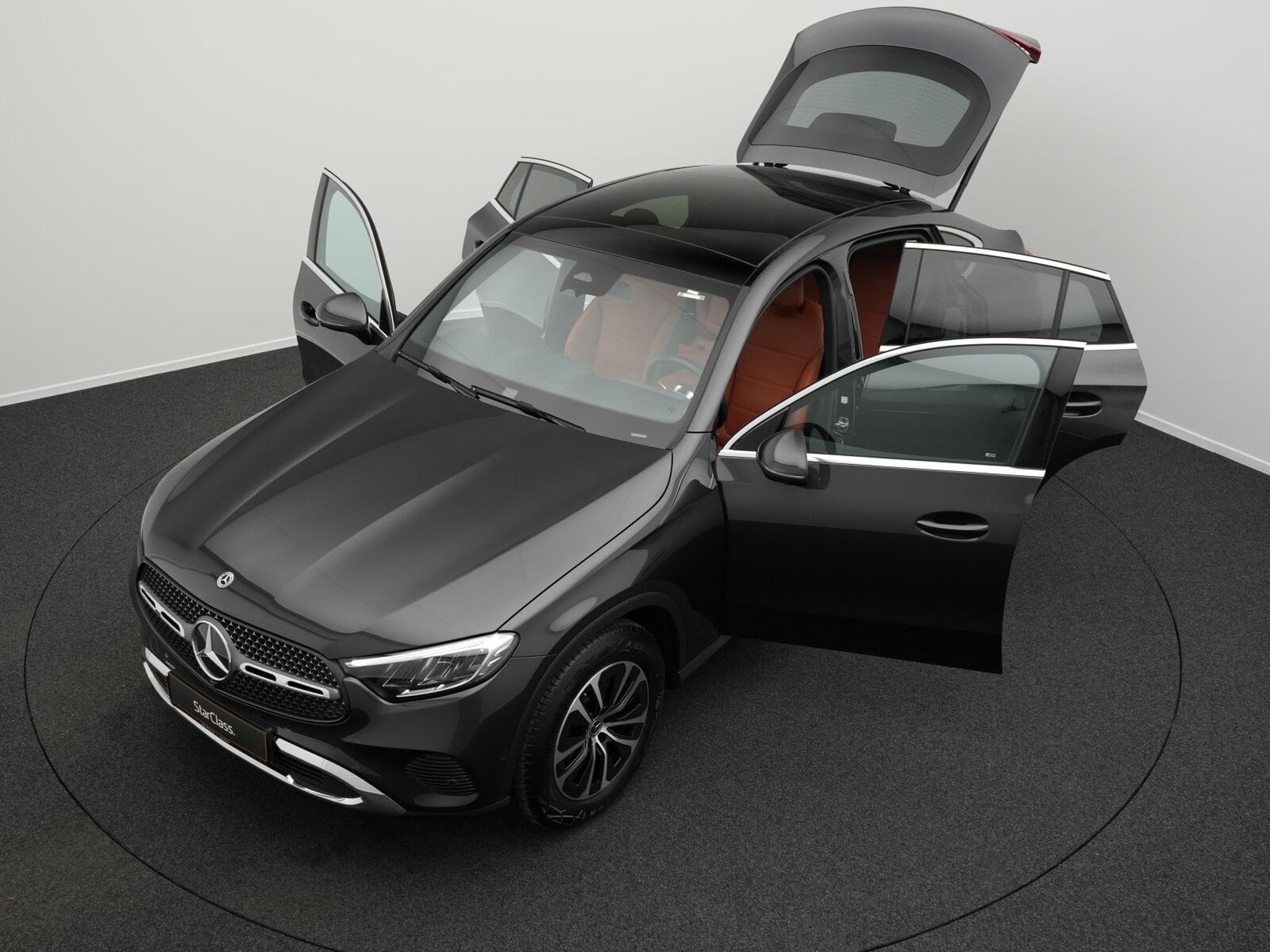 Mercedes GLC 200 4MATIC Coupé LED+Pano+AHK+360°+Memo (2024) - Photo 12