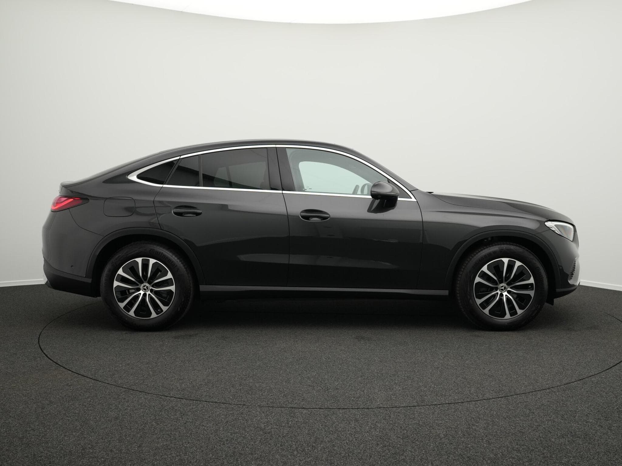 Mercedes GLC 200 4MATIC Coupé LED+Pano+AHK+360°+Memo (2024) - Photo 5