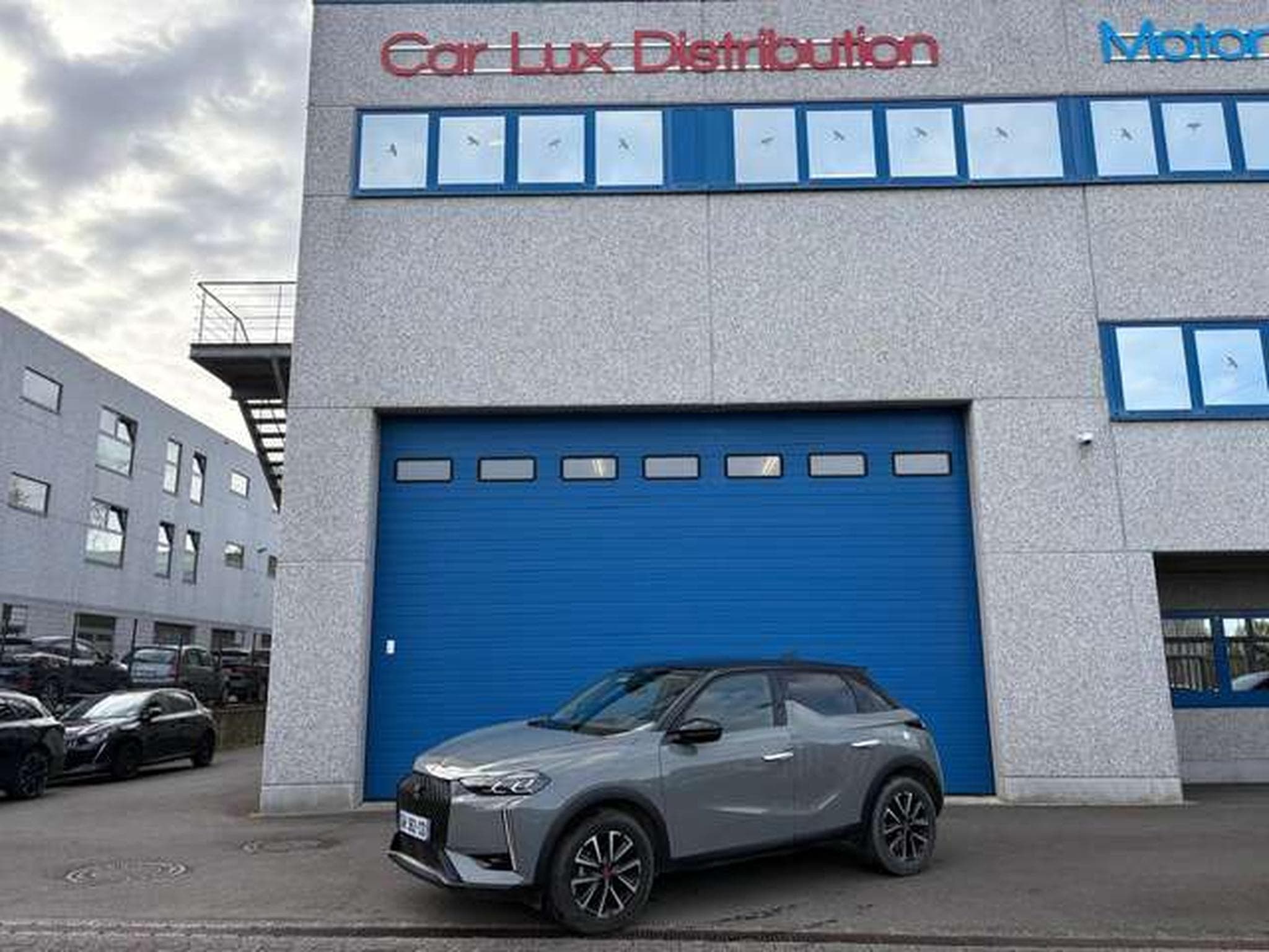 DS Automobiles DS3 1.2 PURETECH 100CH PERFORMANCE LINE (2024) - Photo 1