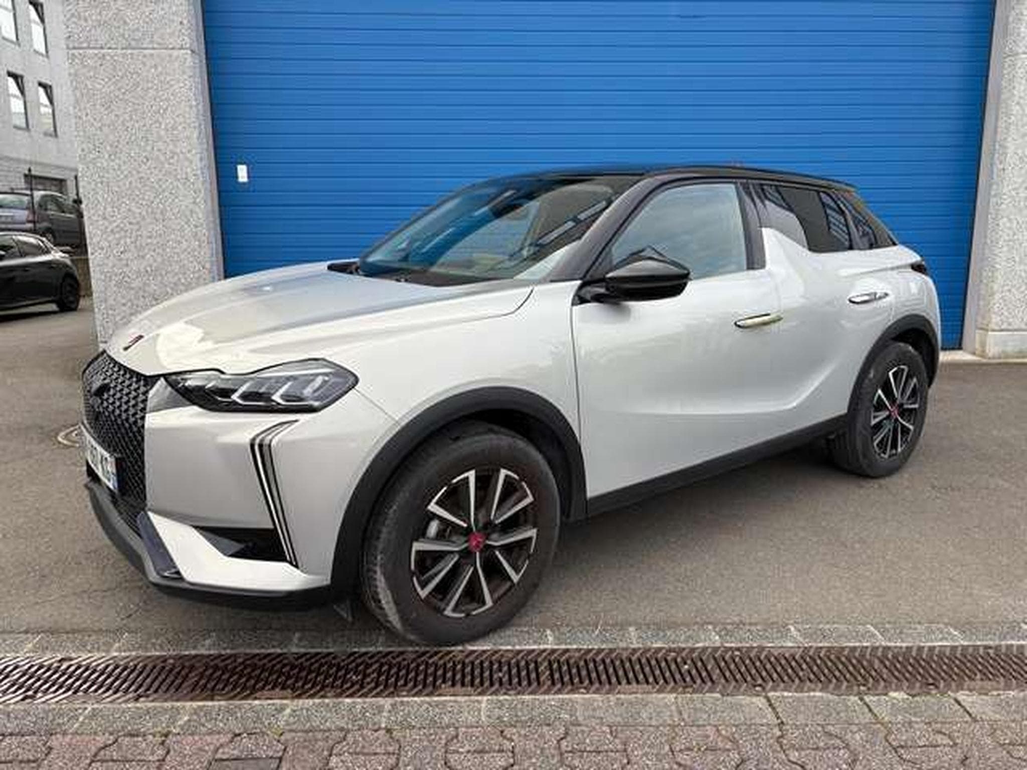 DS Automobiles DS3 1.2 PURETECH 100CH PERFORMANCE LINE (2024) - Photo 2