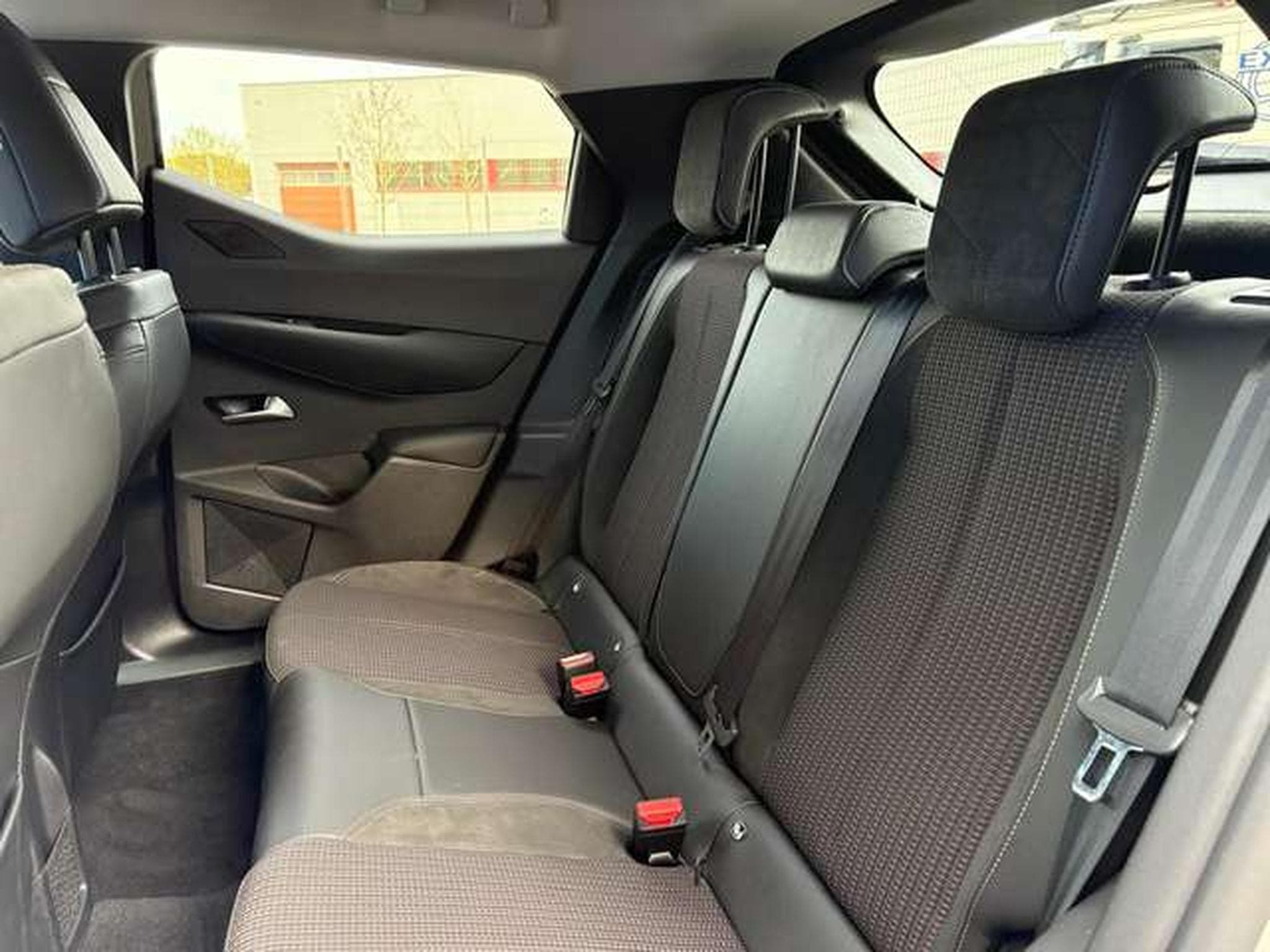 DS Automobiles DS3 1.2 PURETECH 100CH PERFORMANCE LINE (2024) - Photo 6