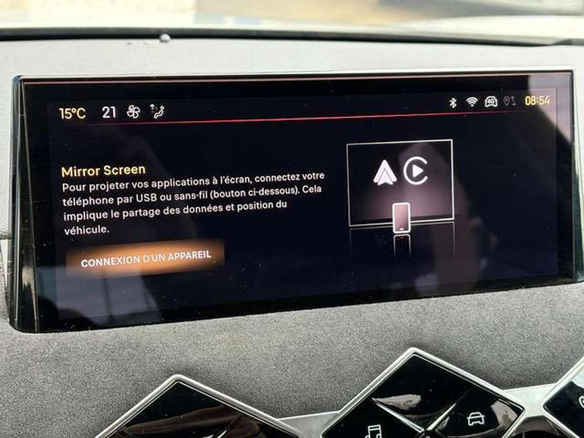 DS Automobiles DS3 1.2 PURETECH 100CH PERFORMANCE LINE (2024) - Photo 9