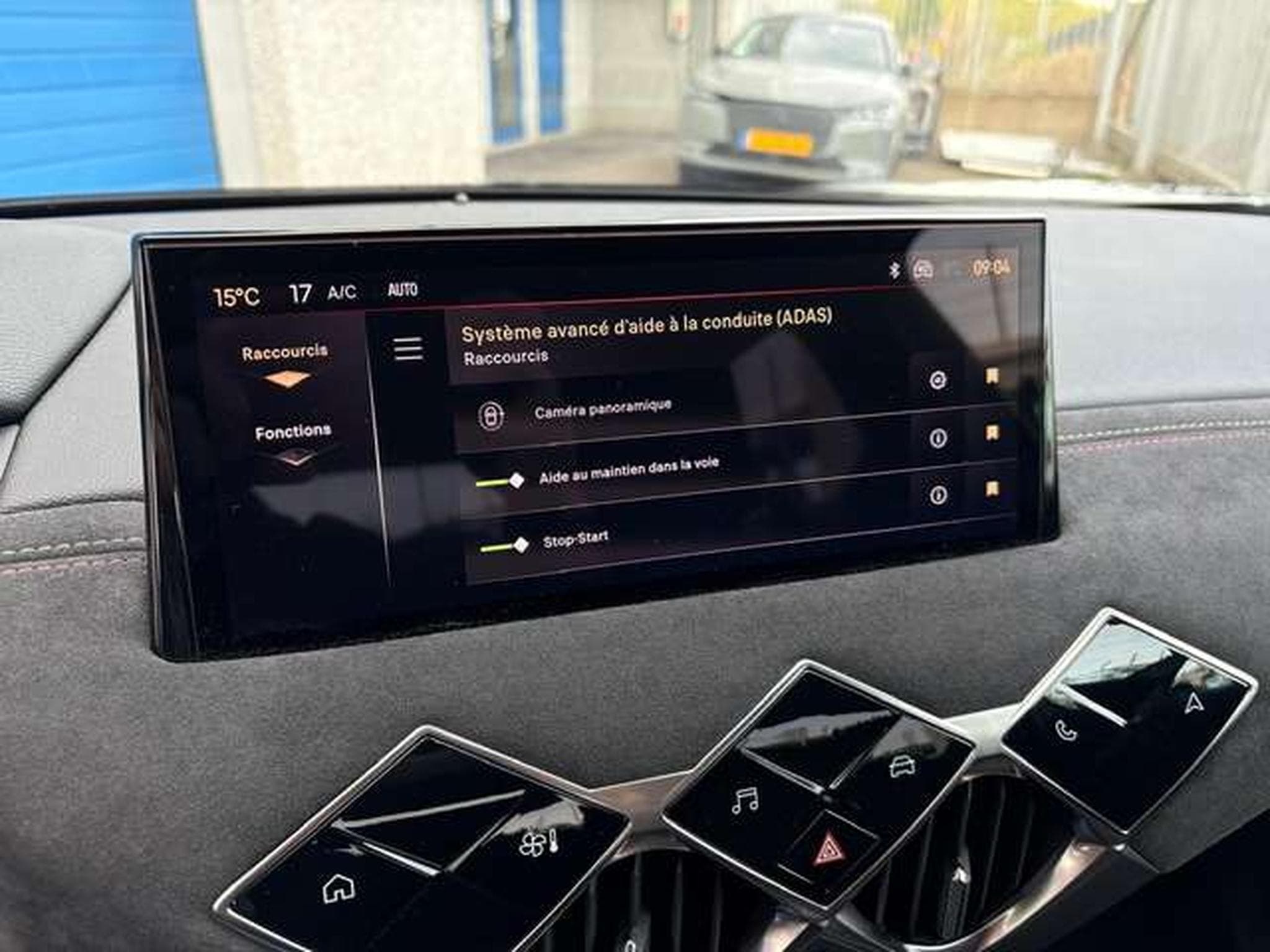 DS Automobiles DS3 1.2 PURETECH 130CH PERFORMANCE LINE AUTOMATIQUE (2024) - Foto 9
