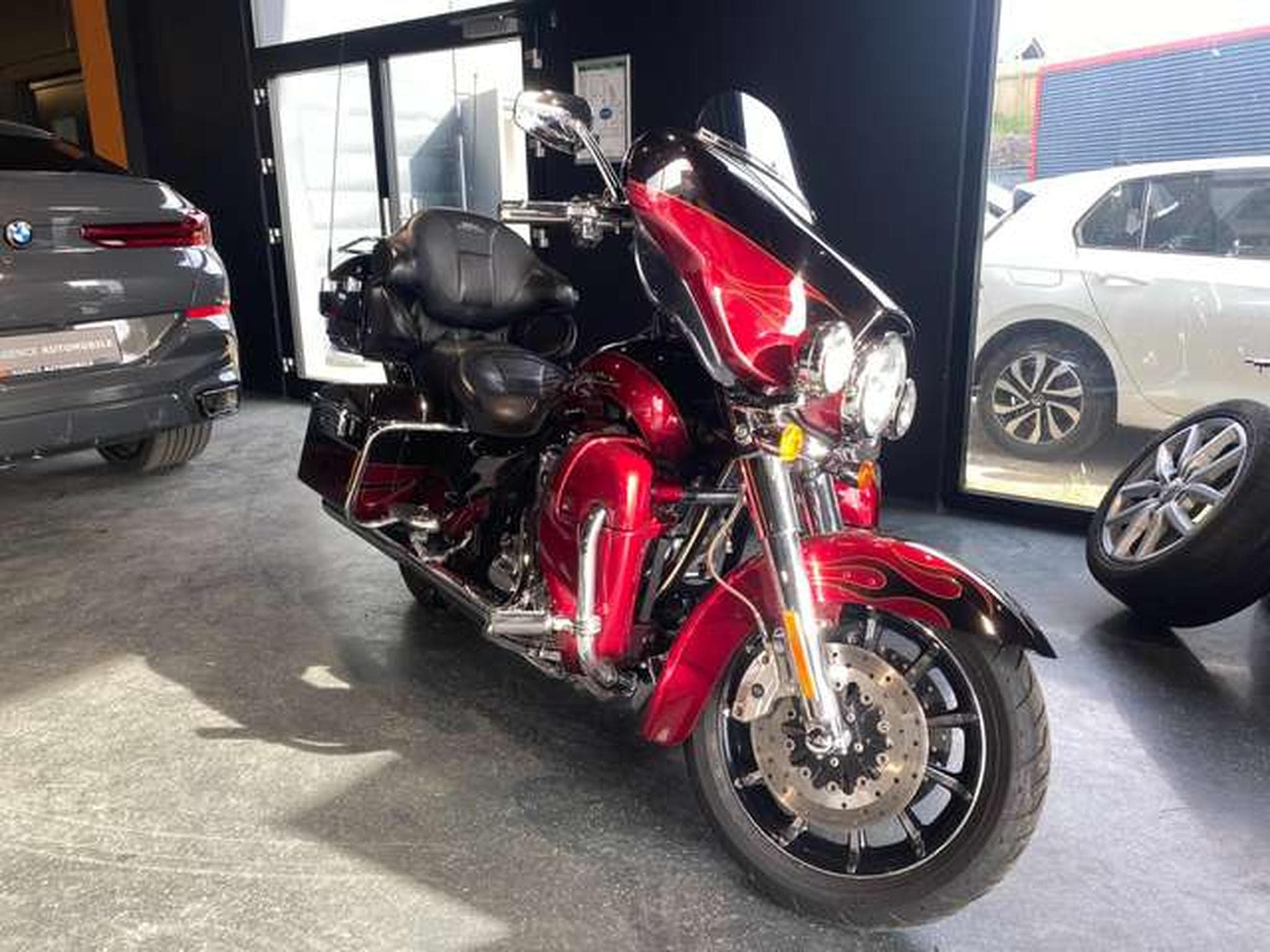 Harley-Davidson CVO Limited Limited Edition Ultra Classic Electra Glide / VP (2011) - Foto 2