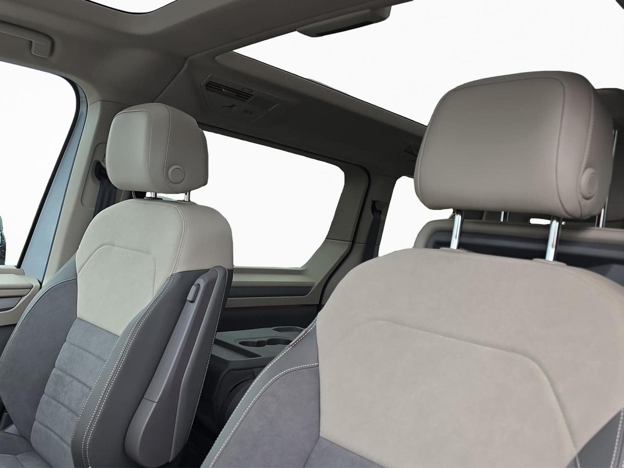 VW Multivan Style (2026) - Photo 15