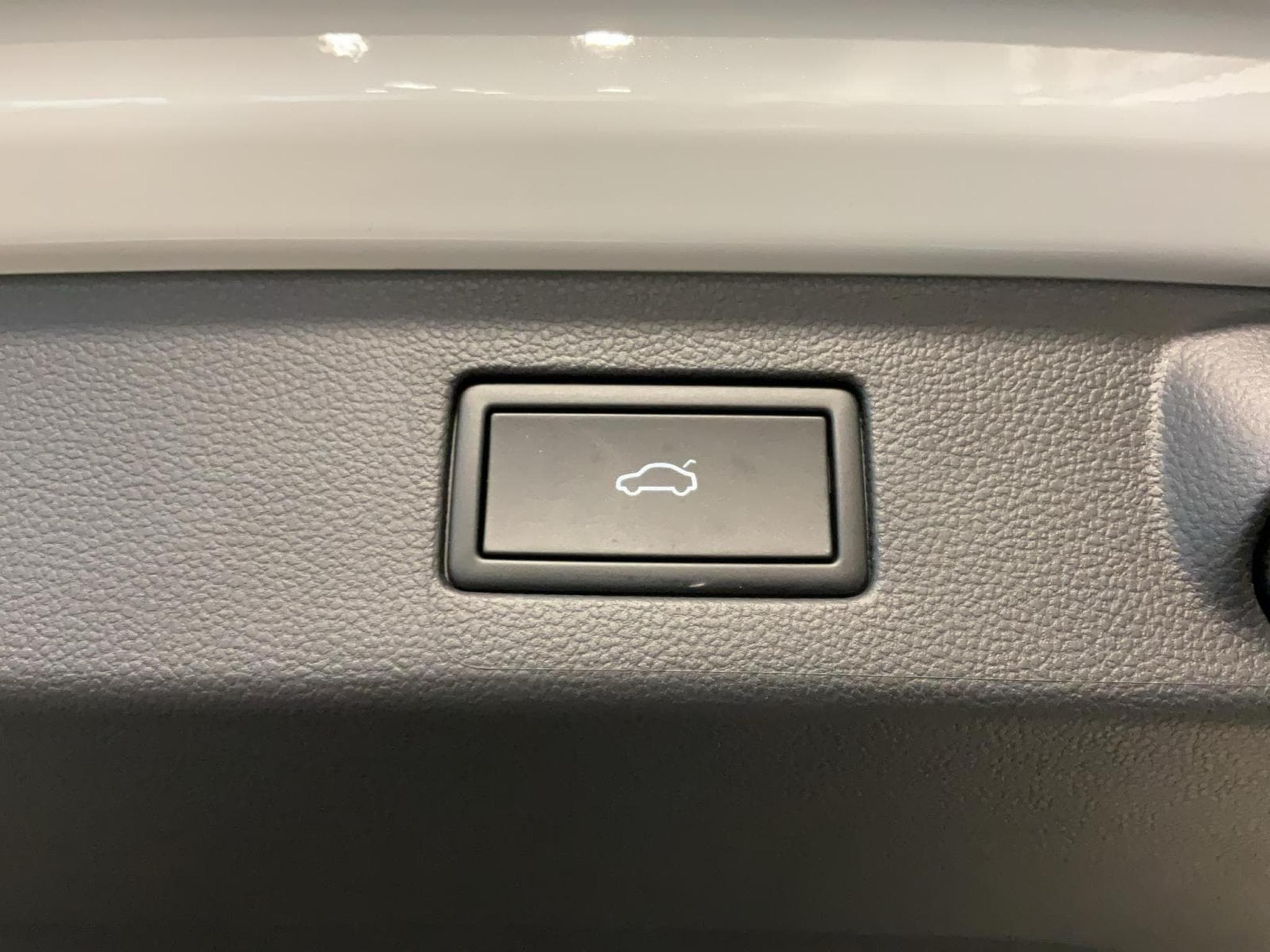 VW Arteon SB+R-Line+DSG+4M+Design+ (2024) - Photo 20