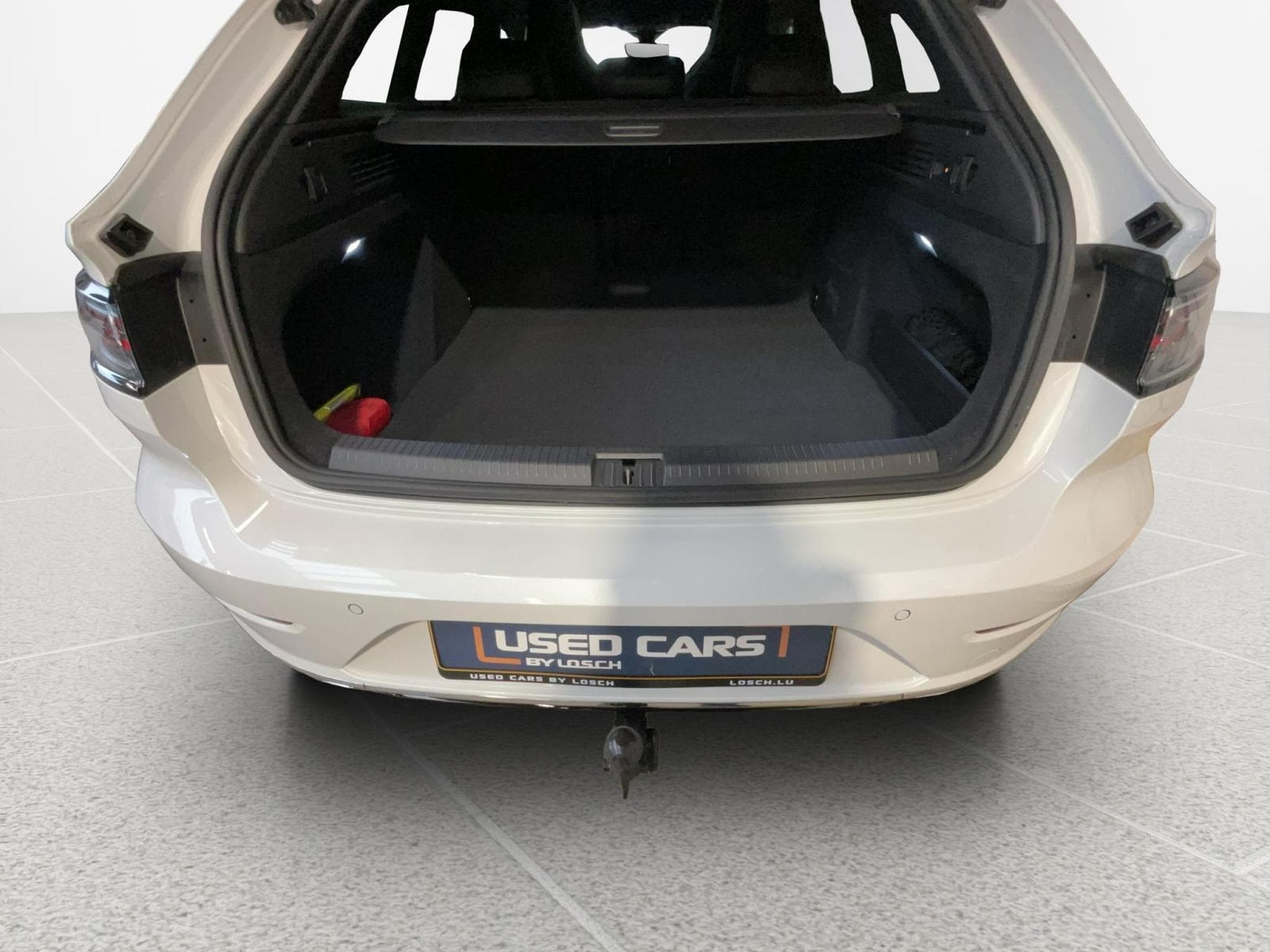 VW Arteon SB+R-Line+DSG+4M+Design+ (2024) - Photo 21