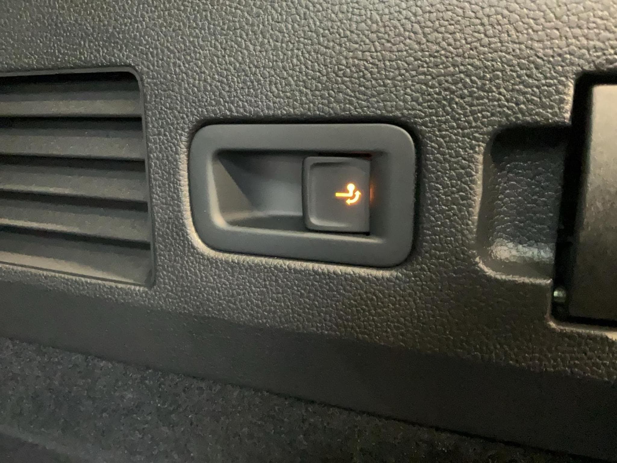 VW Arteon SB+R-Line+DSG+4M+Design+ (2024) - Photo 24