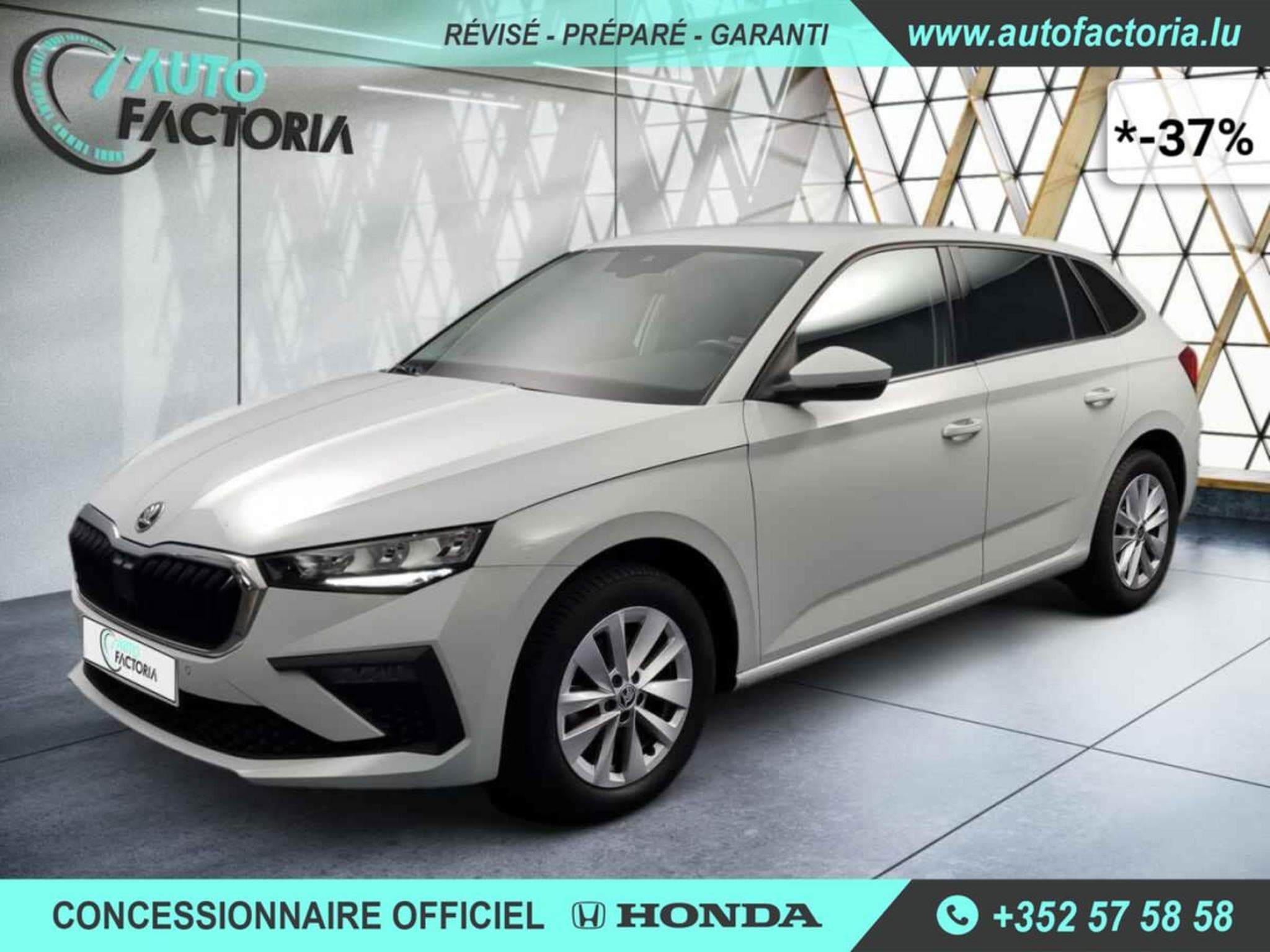 Skoda Scala -37% 1.0 TSI BVA 115cv +MIRRORLINK+CAM+LED+CLIM (2025) - Foto 1