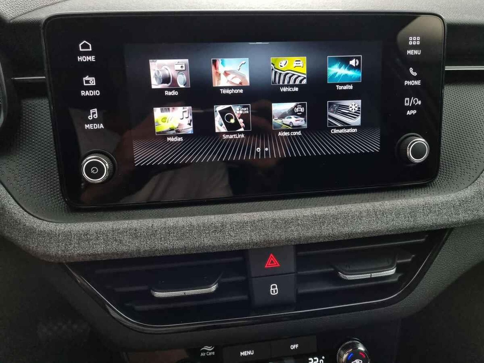 Skoda Scala -37% 1.0 TSI BVA 115cv +MIRRORLINK+CAM+LED+CLIM (2025) - Foto 10