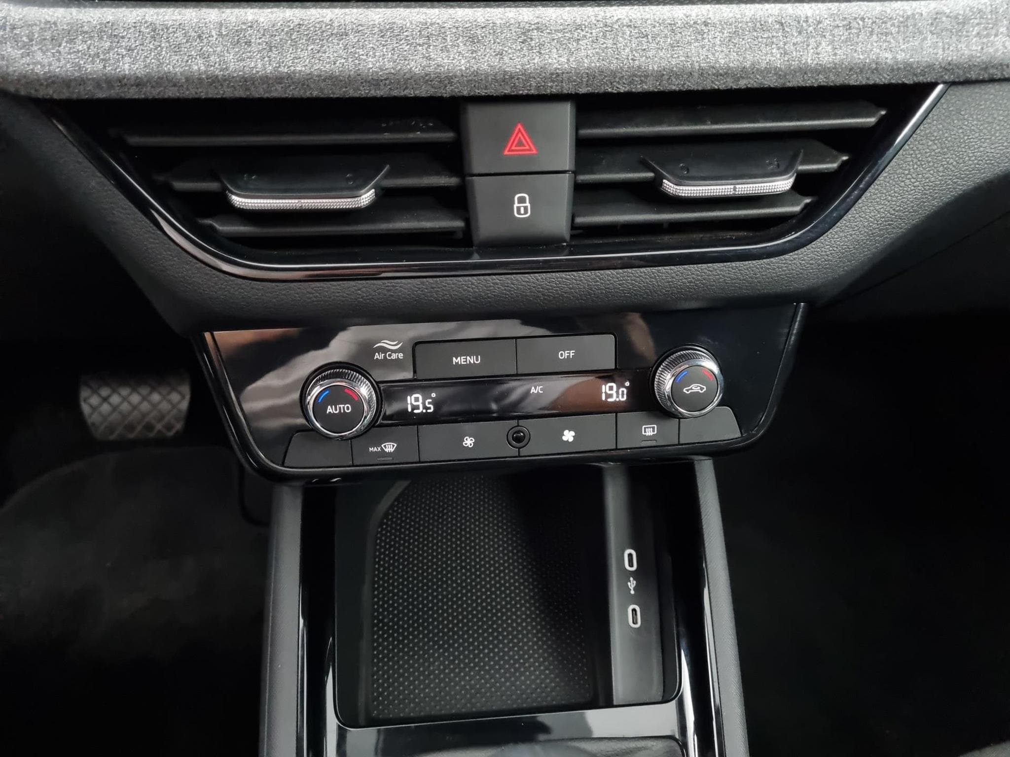 Skoda Scala -37% 1.0 TSI BVA 115cv +MIRRORLINK+CAM+LED+CLIM (2025) - Photo 12