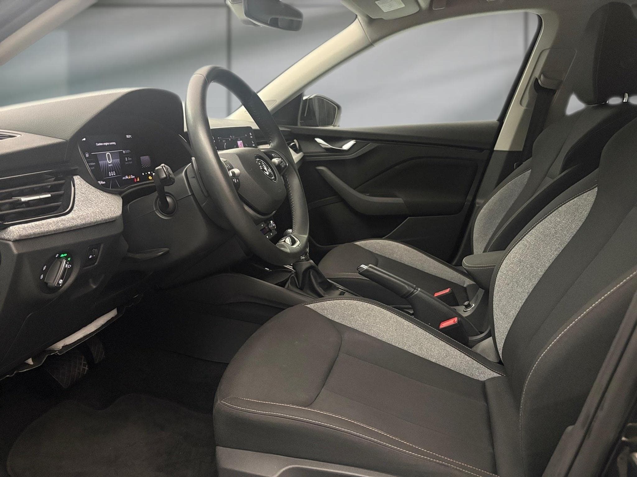 Skoda Scala -37% 1.0 TSI BVA 115cv +MIRRORLINK+CAM+LED+CLIM (2025) - Photo 7