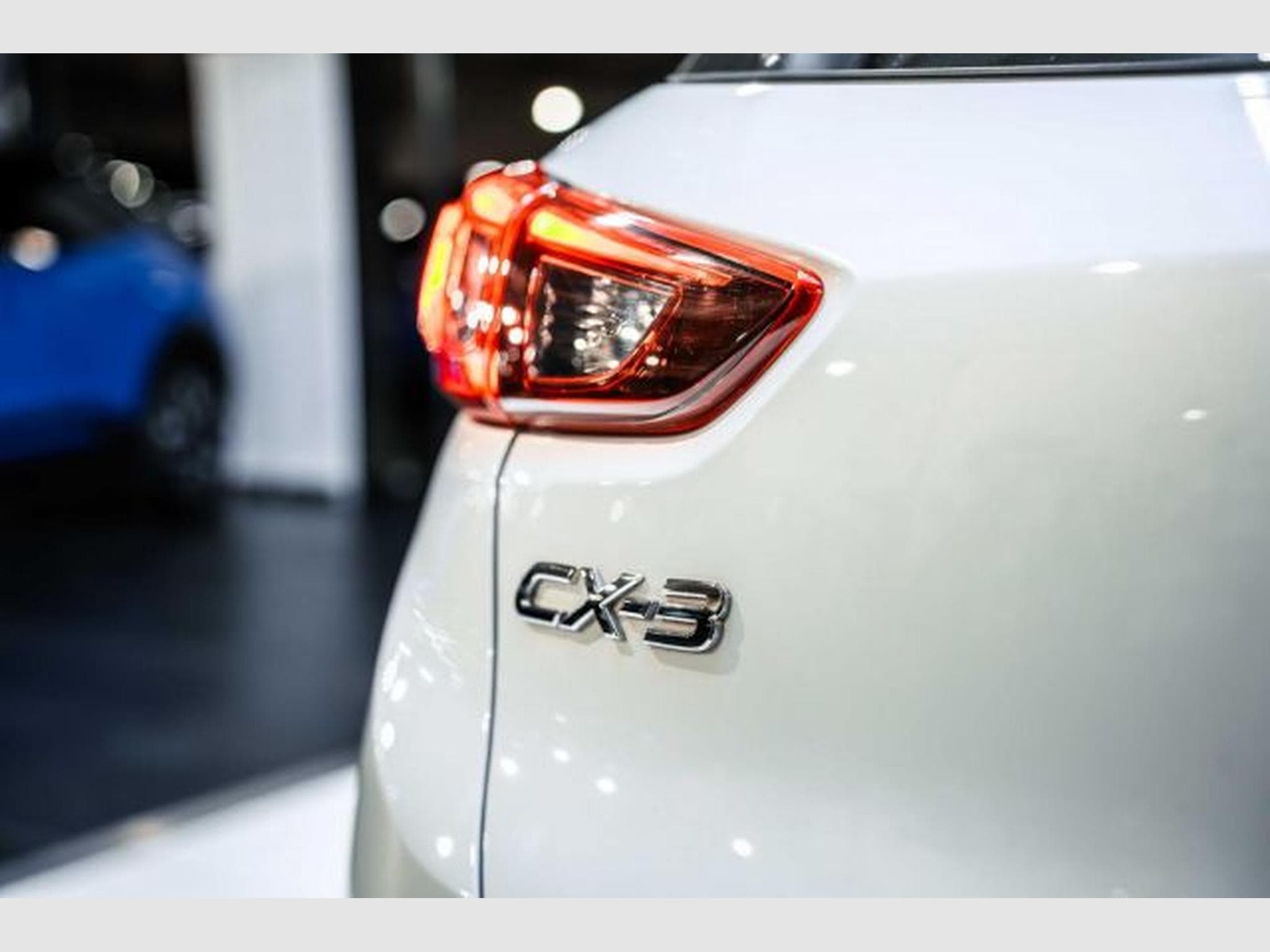 Mazda CX-3 CX-3 2.0 SKYACTIV-G Sports-Line 120 Head-Up RFK (2016) - Foto 14