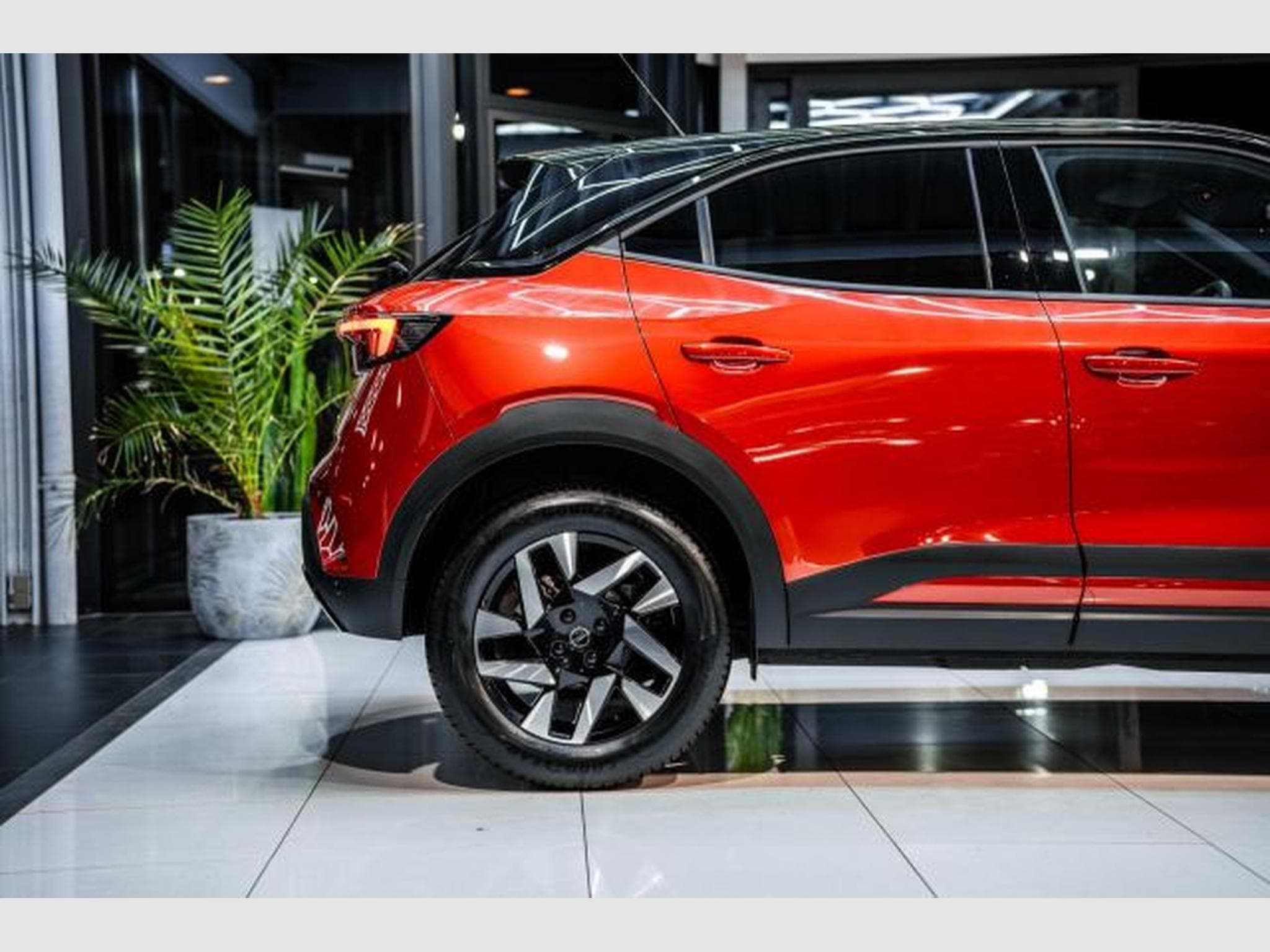 Opel Mokka Mokka 1.2 GS Line Autom. NAVI RFK 180 LED SHZG (2024) - Foto 8