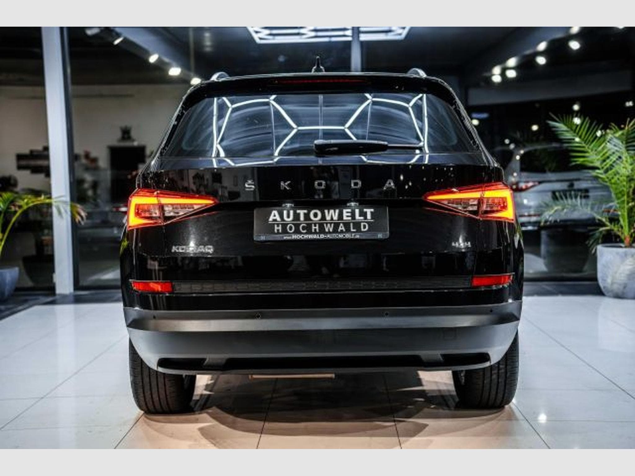 Skoda Kodiaq Kodiaq 2.0 TDI DSG 4x4 NAVI LED AHK 7-Sitzer ACC (2020) - Foto 12