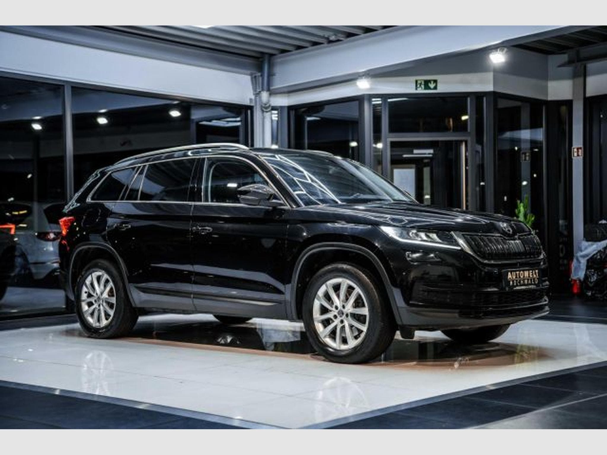 Skoda Kodiaq Kodiaq 2.0 TDI DSG 4x4 NAVI LED AHK 7-Sitzer ACC (2020) - Foto 6