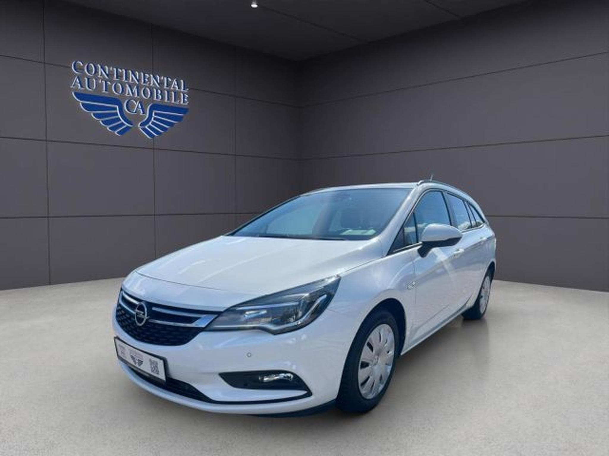 Opel Astra Astra K Sports Tourer KLIMA,PDC,TEMPOMAT,ESP,BT (2018) - Photo 1