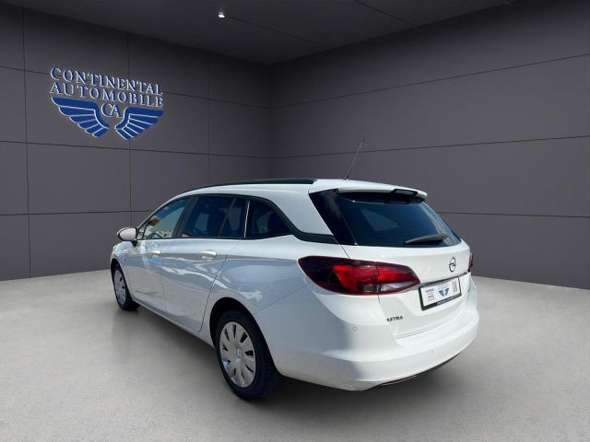 Opel Astra Astra K Sports Tourer KLIMA,PDC,TEMPOMAT,ESP,BT (2018) - Photo 3