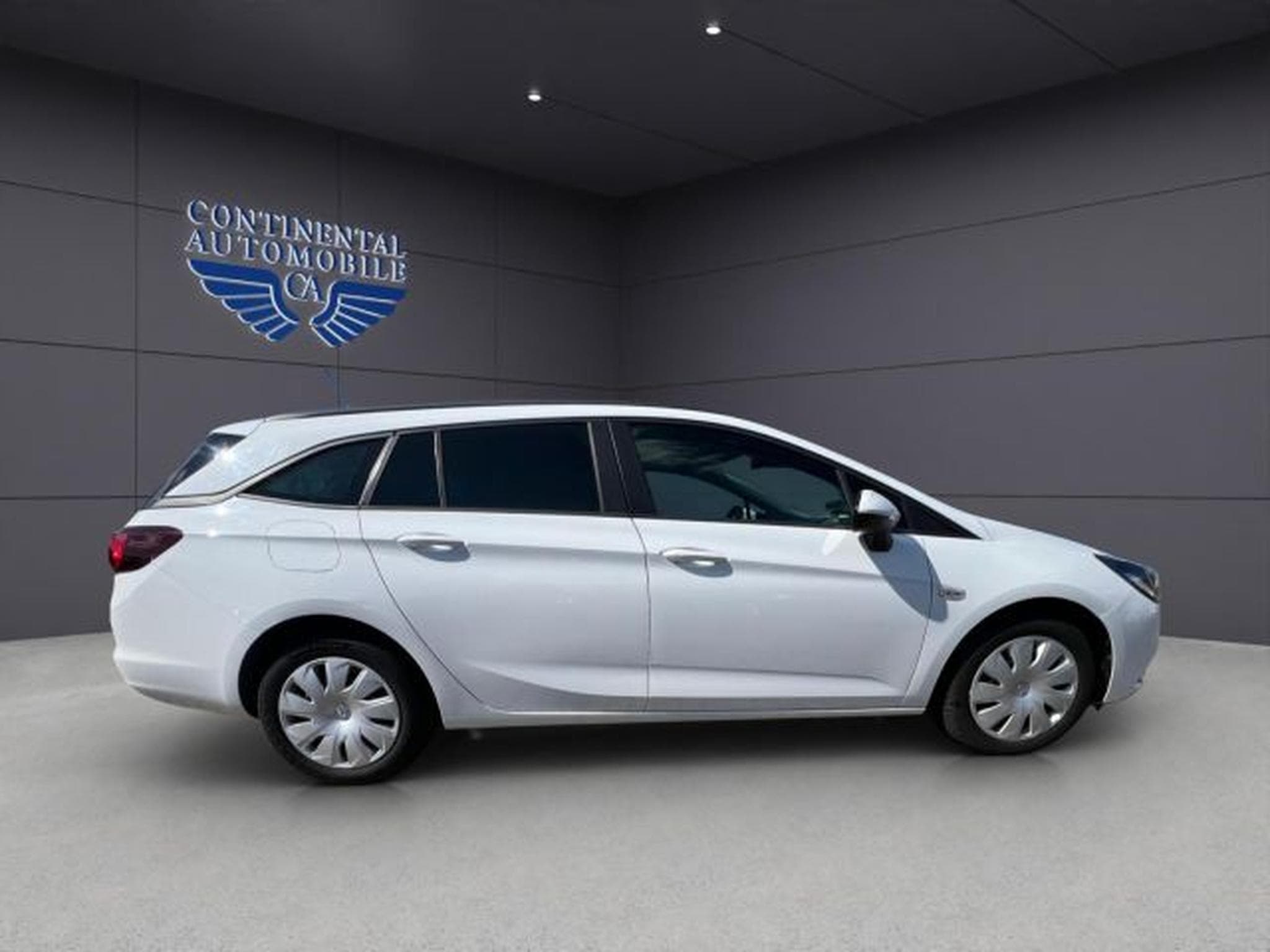 Opel Astra Astra K Sports Tourer KLIMA,PDC,TEMPOMAT,ESP,BT (2018) - Photo 6