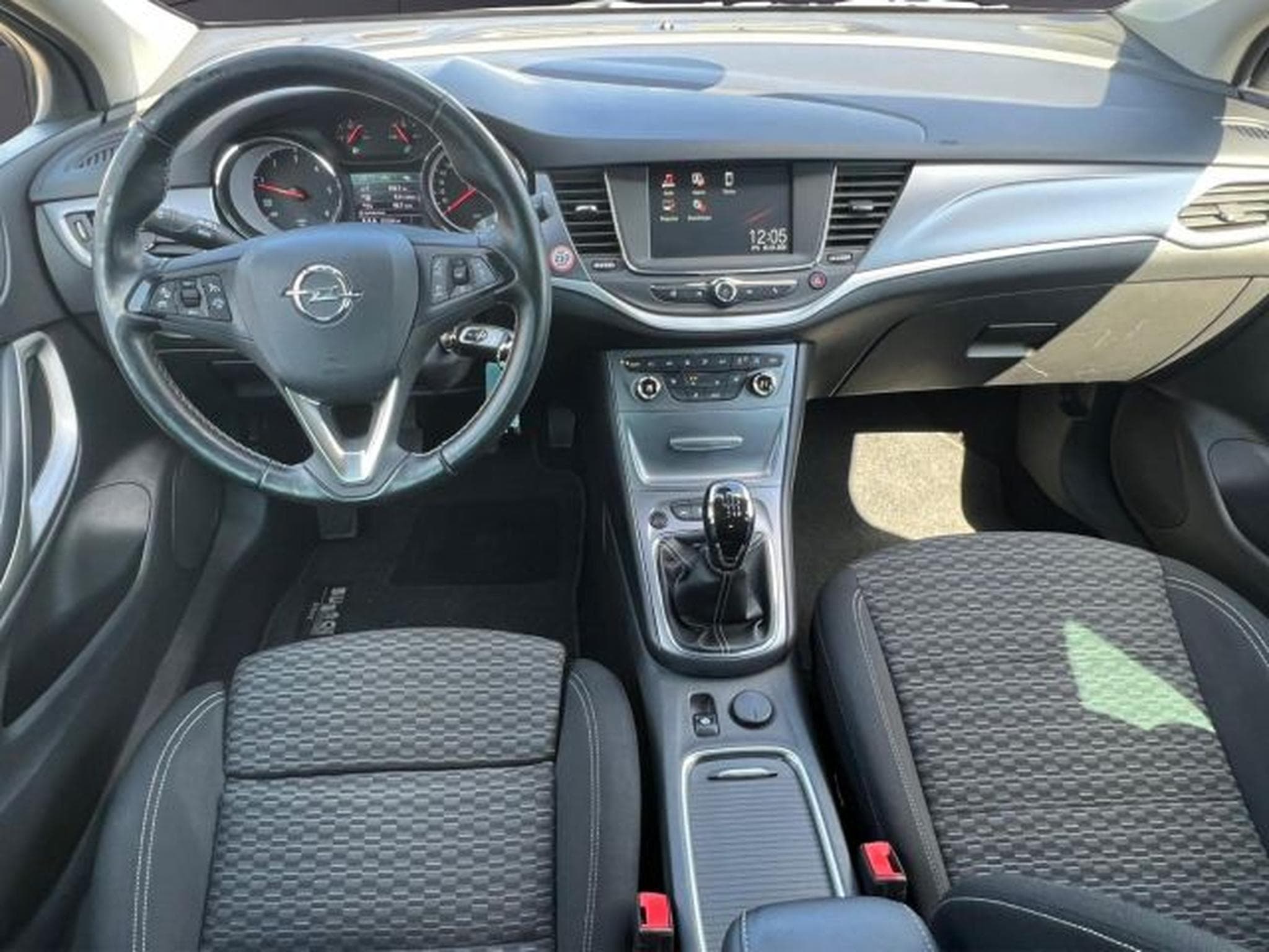 Opel Astra Astra K Sports Tourer KLIMA,PDC,TEMPOMAT,ESP,BT (2018) - Photo 8