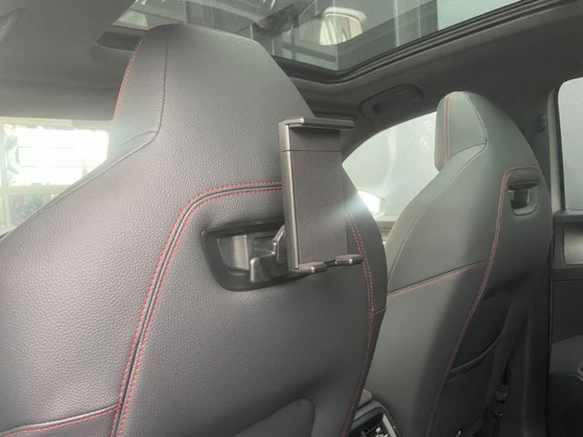 Skoda Kodiaq Kodiaq 2.0TSI 195kW 4x4 RS AHK HUD Canton 360° (2025) - Photo 13