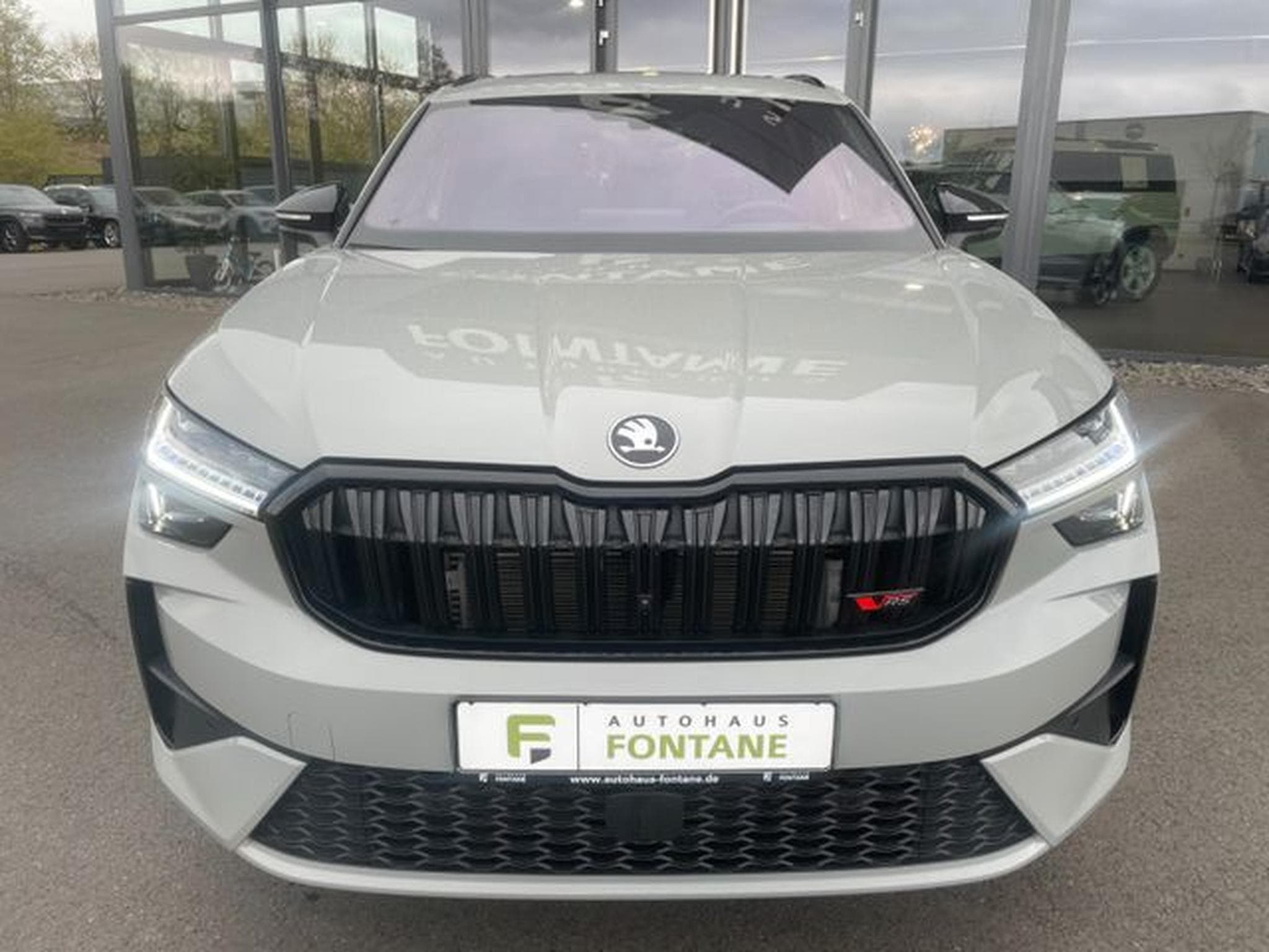 Skoda Kodiaq Kodiaq 2.0TSI 195kW 4x4 RS AHK HUD Canton 360° (2025) - Photo 3