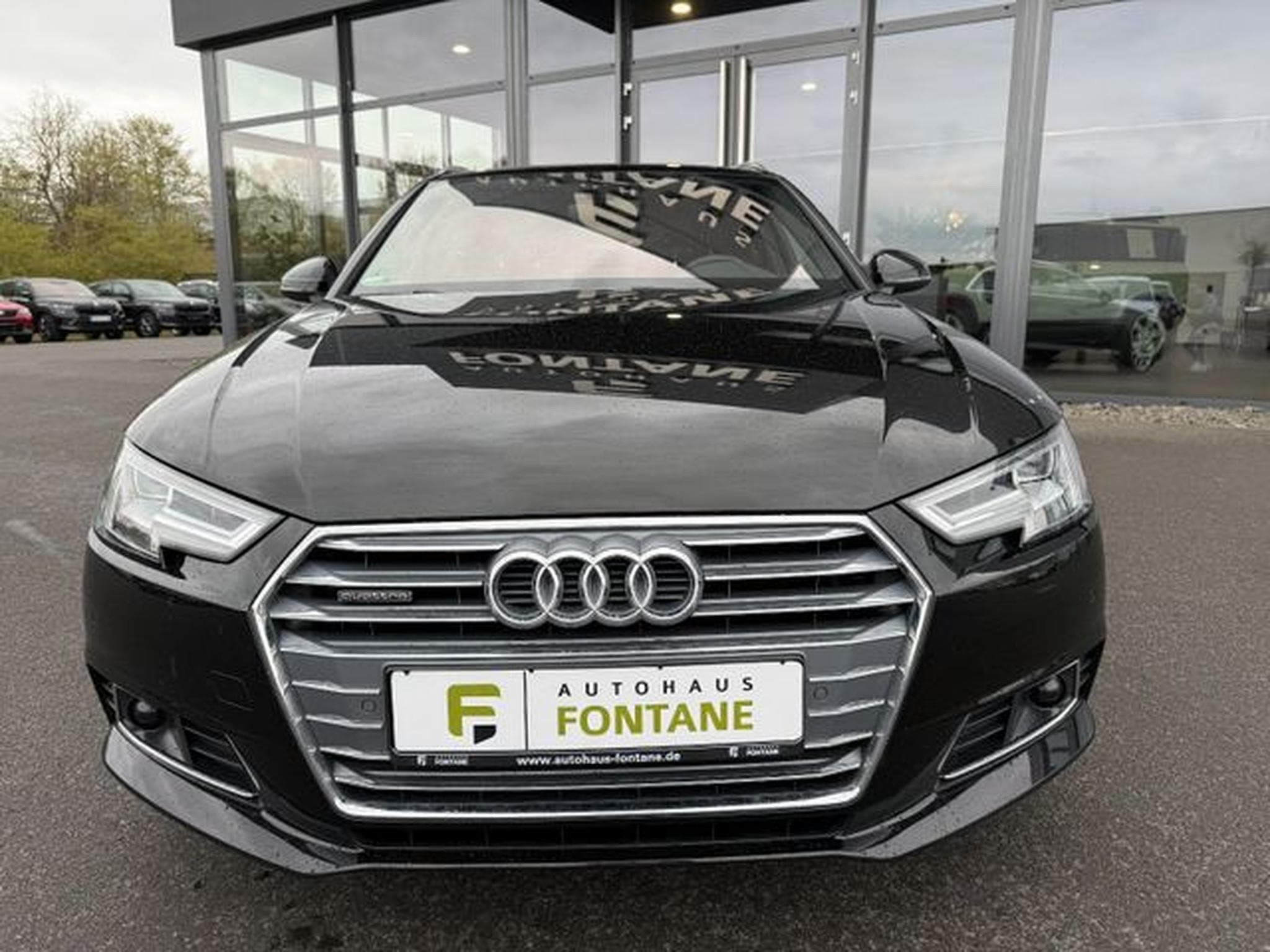 Audi A4 A4 Avant quattro sport Navi LED AHK SHZ (2018) - Photo 2