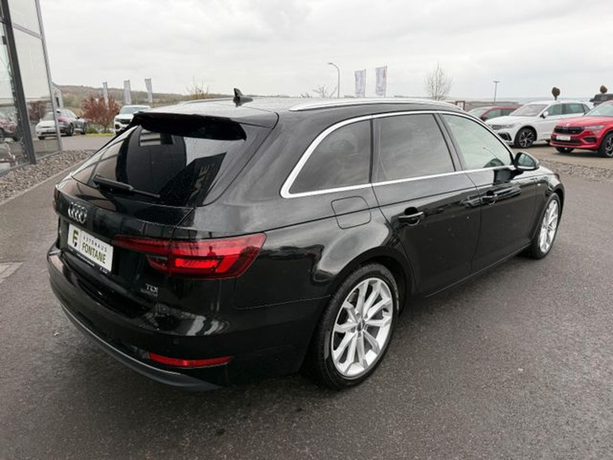 Audi A4 A4 Avant quattro sport Navi LED AHK SHZ (2018) - Photo 6